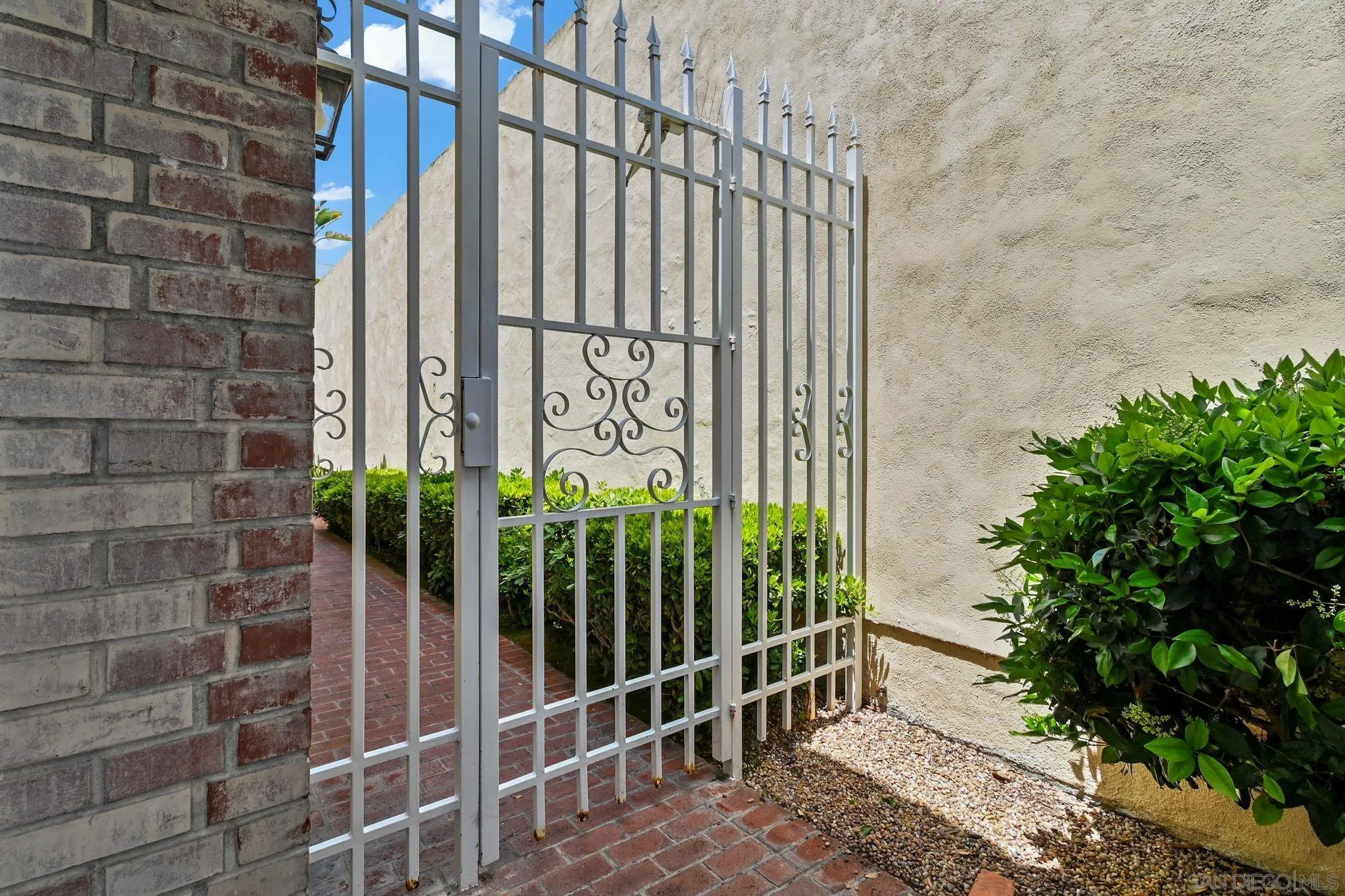 7622 Herschel Ave
