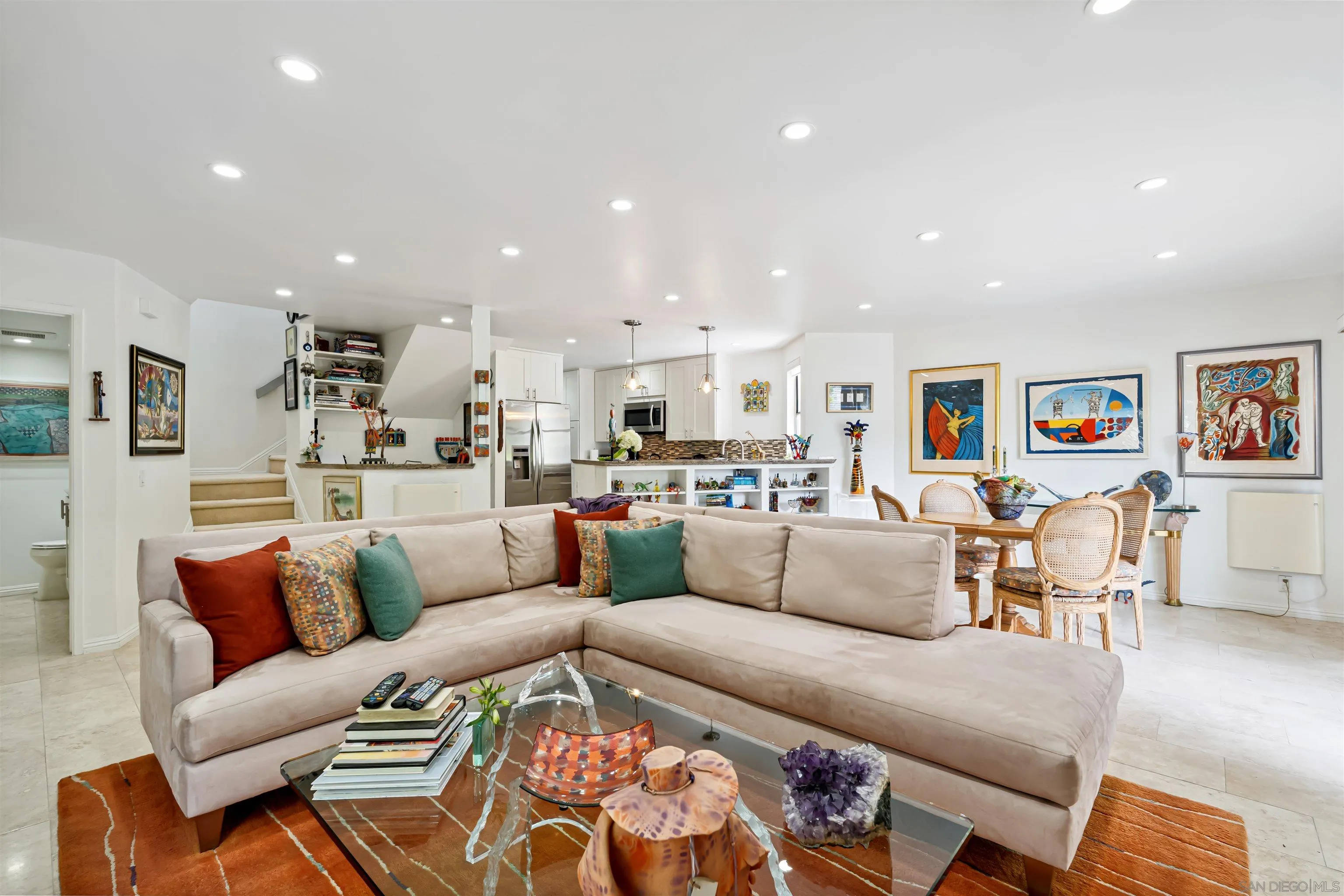 8482 Via Sonoma Unit 18