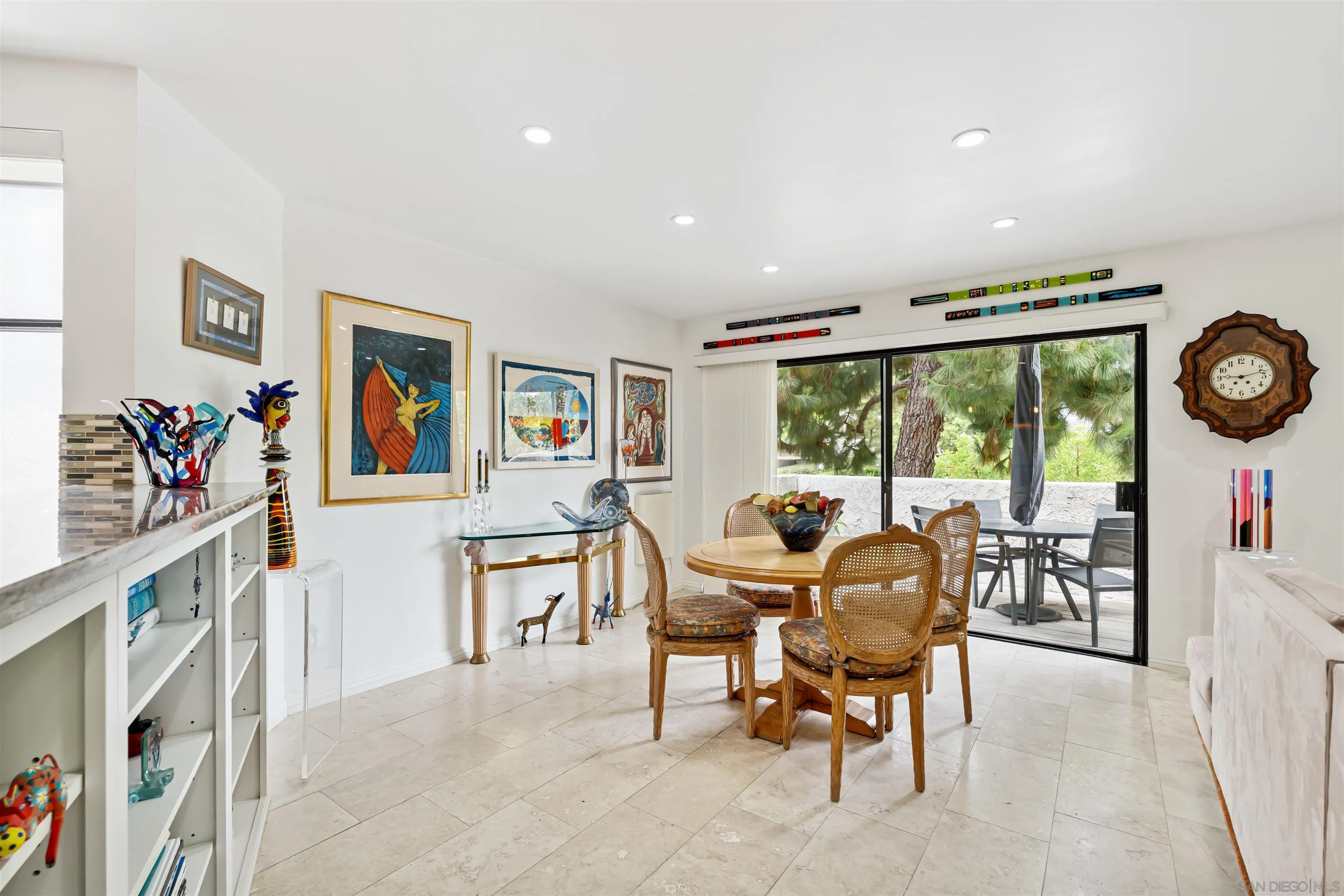 8482 Via Sonoma Unit 18