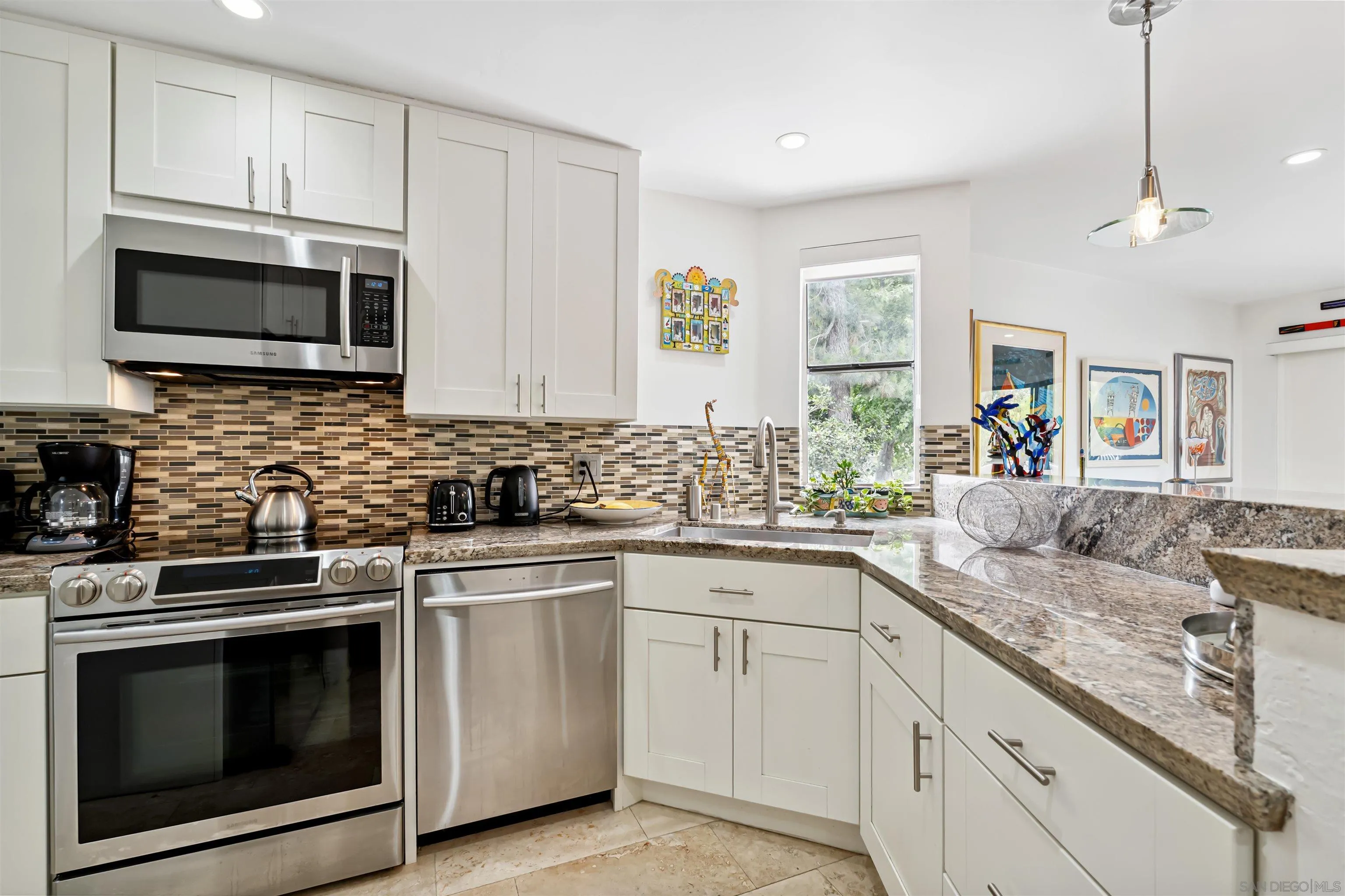 8482 Via Sonoma Unit 18