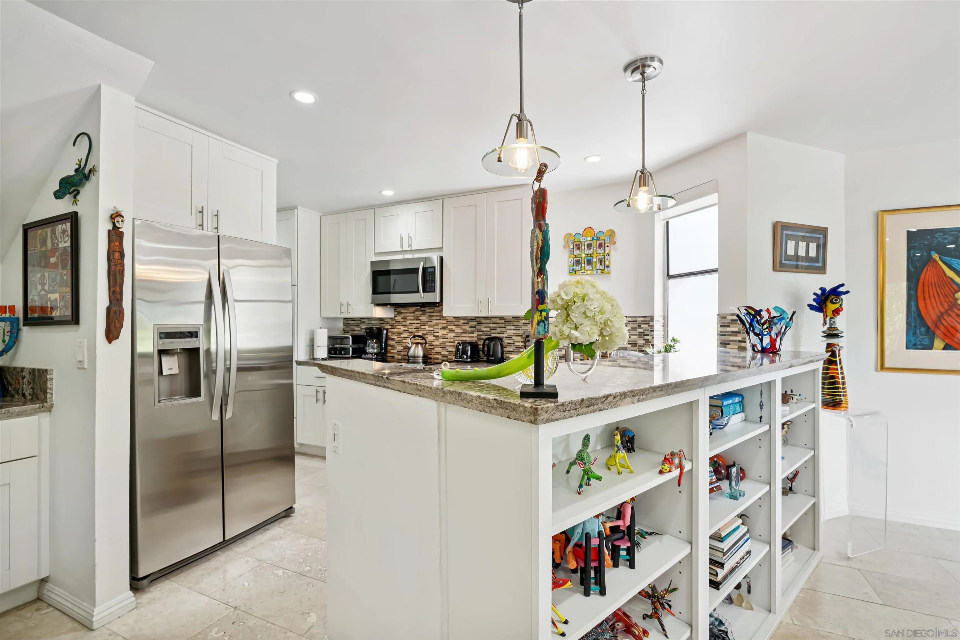 8482 Via Sonoma Unit 18