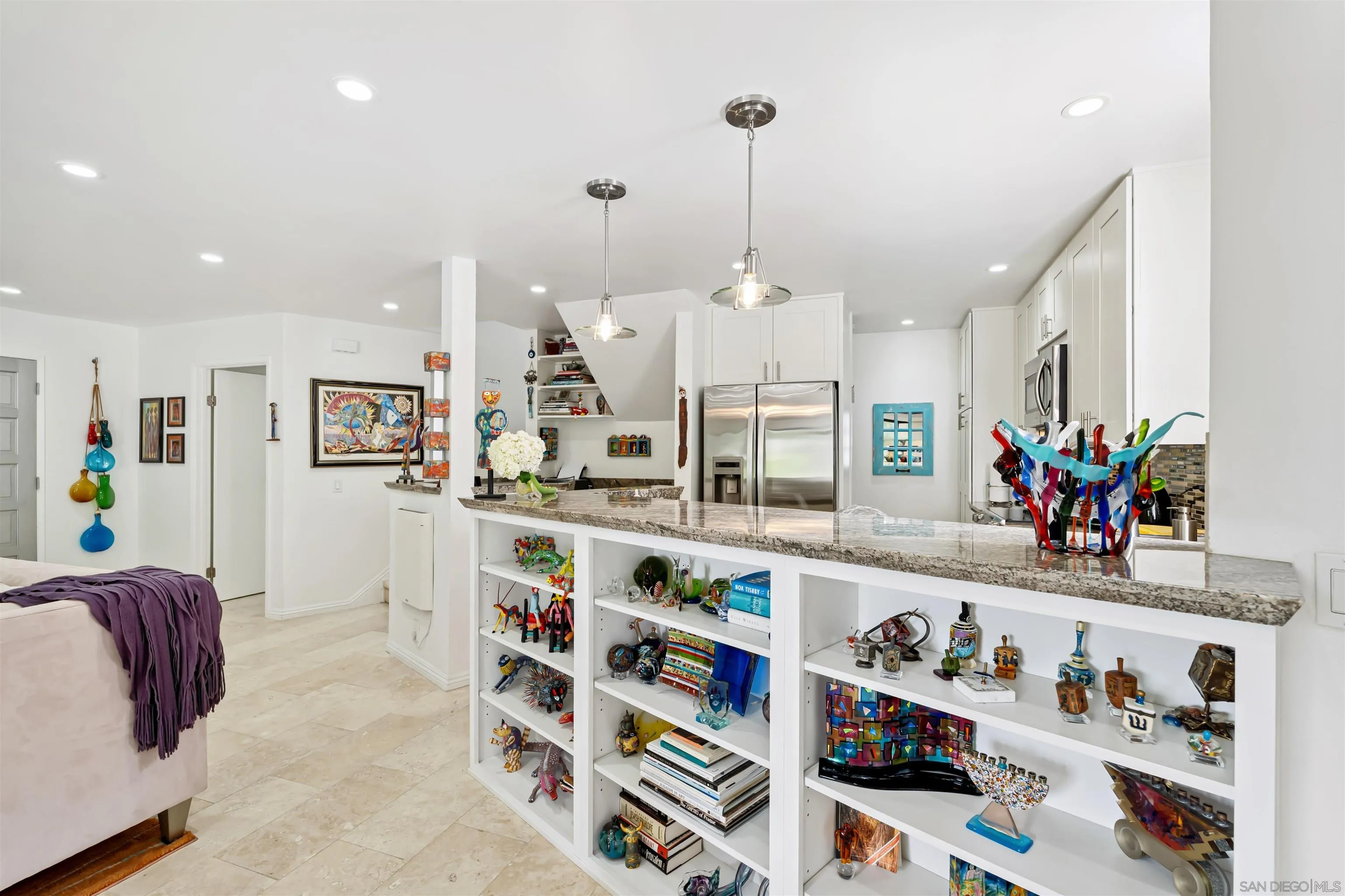 8482 Via Sonoma Unit 18