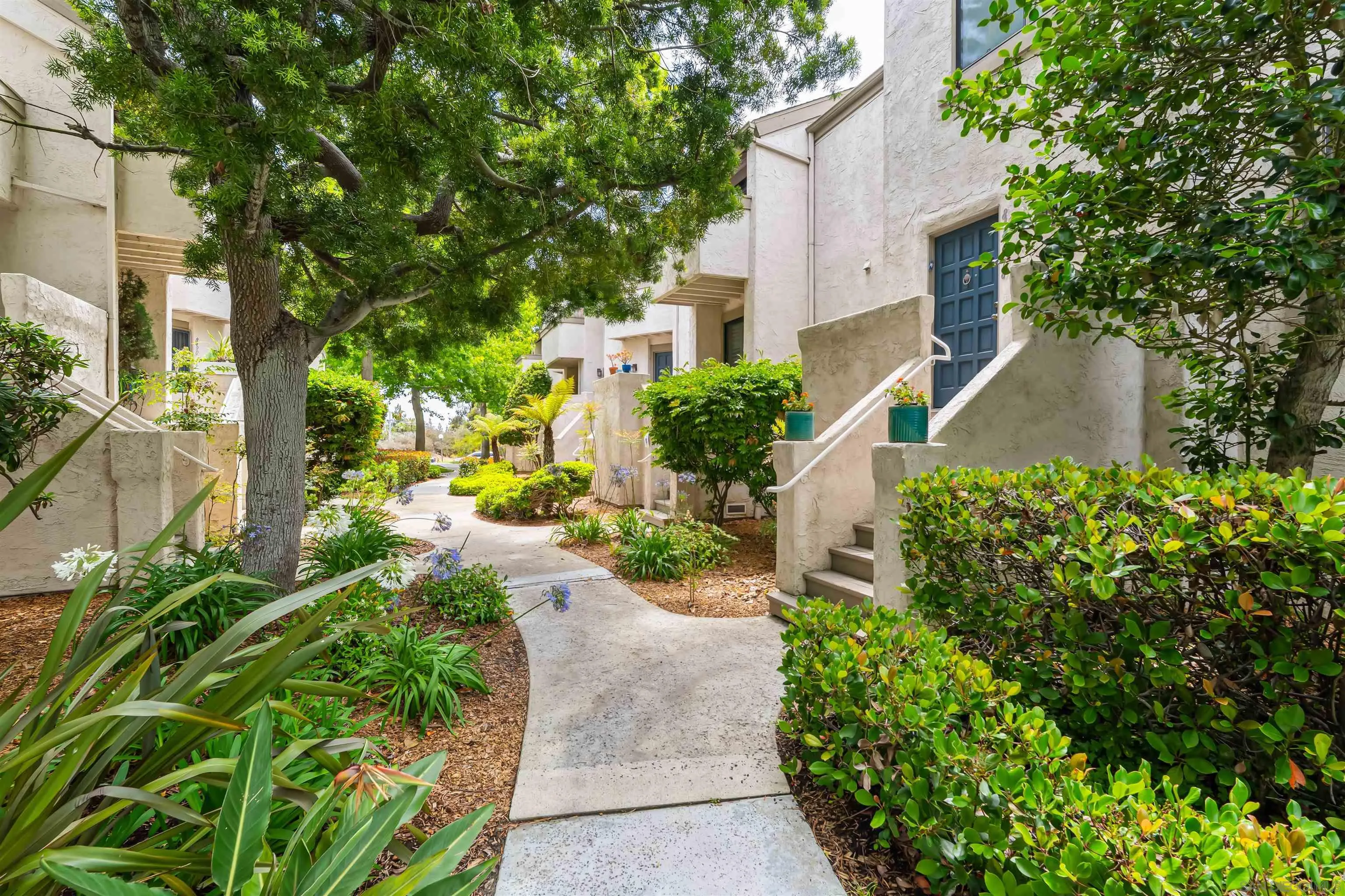 8482 Via Sonoma Unit 18