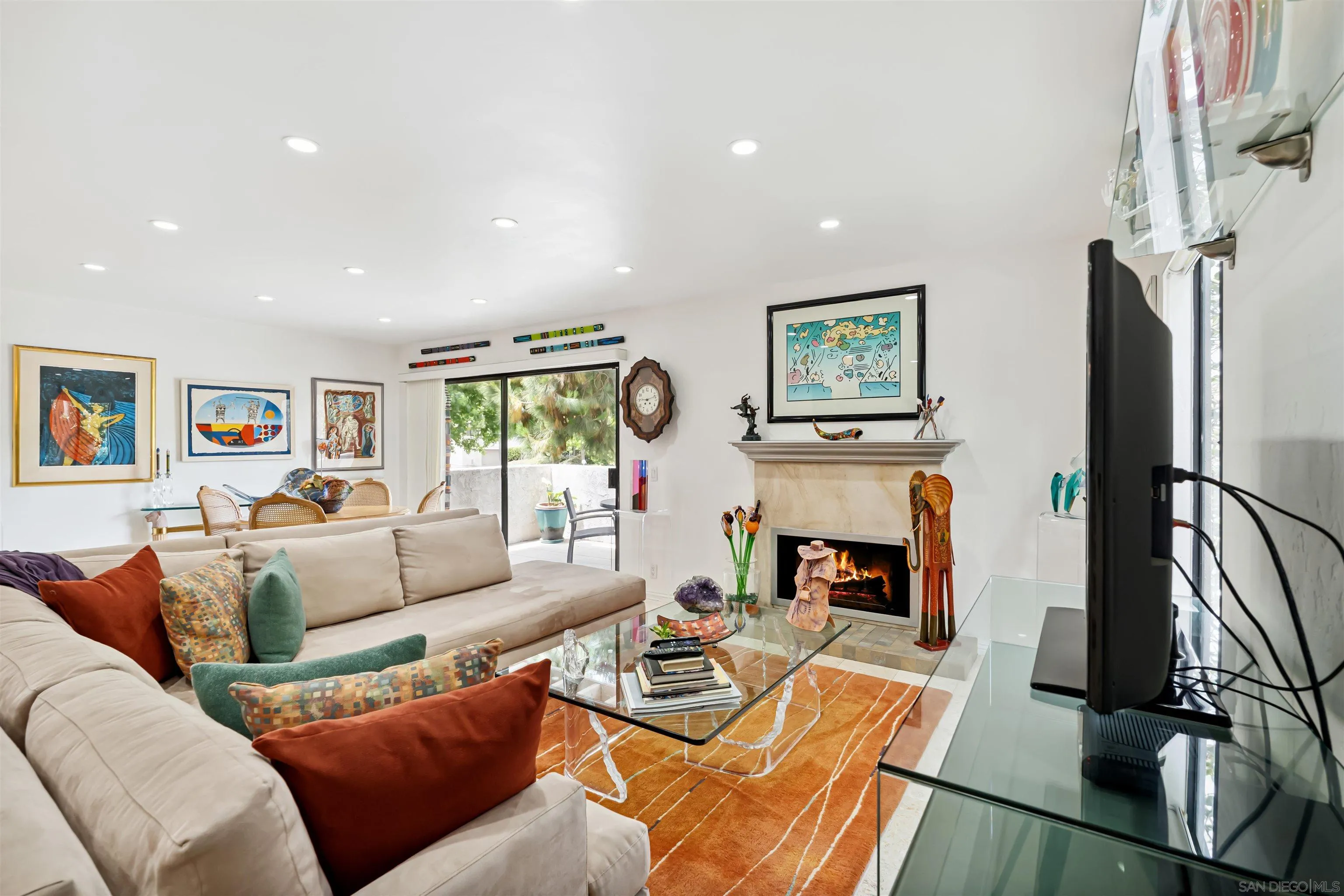 8482 Via Sonoma Unit 18