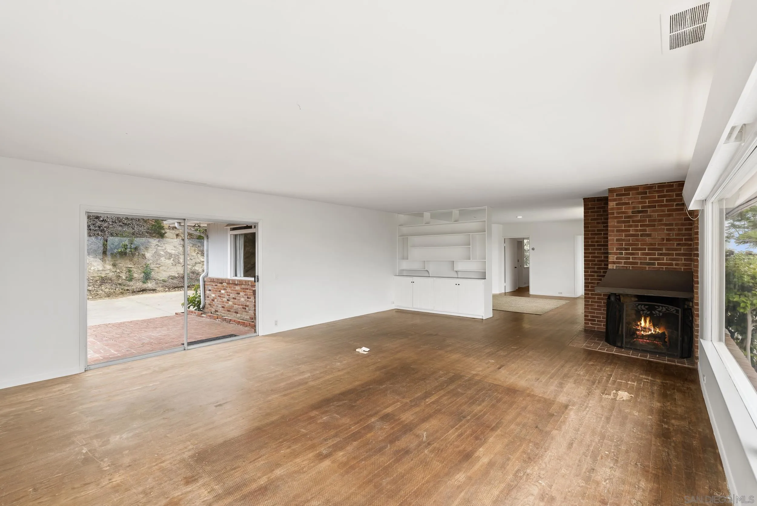 1703 Castellana Rd