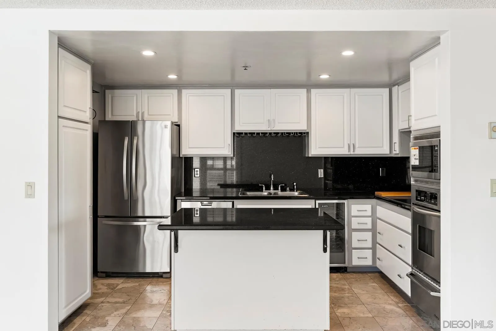 4016 Gresham St Unit D3