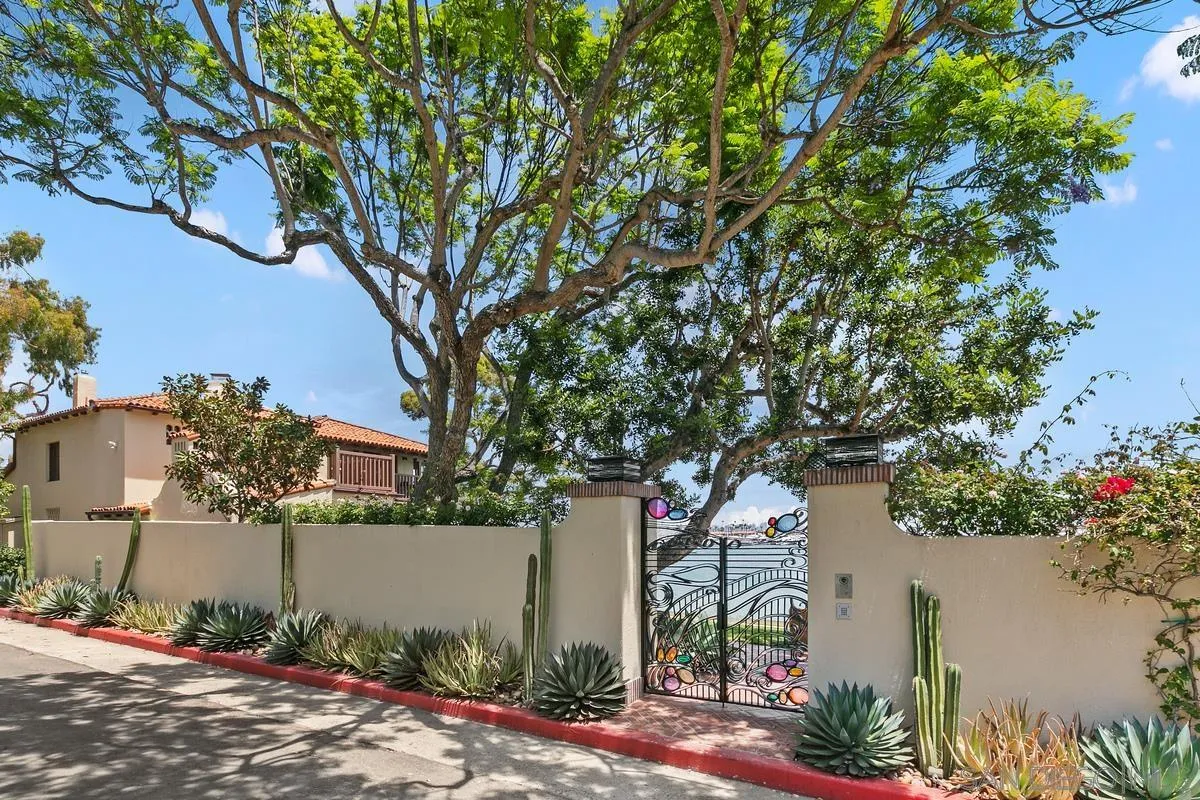 545 San Antonio Avenue
