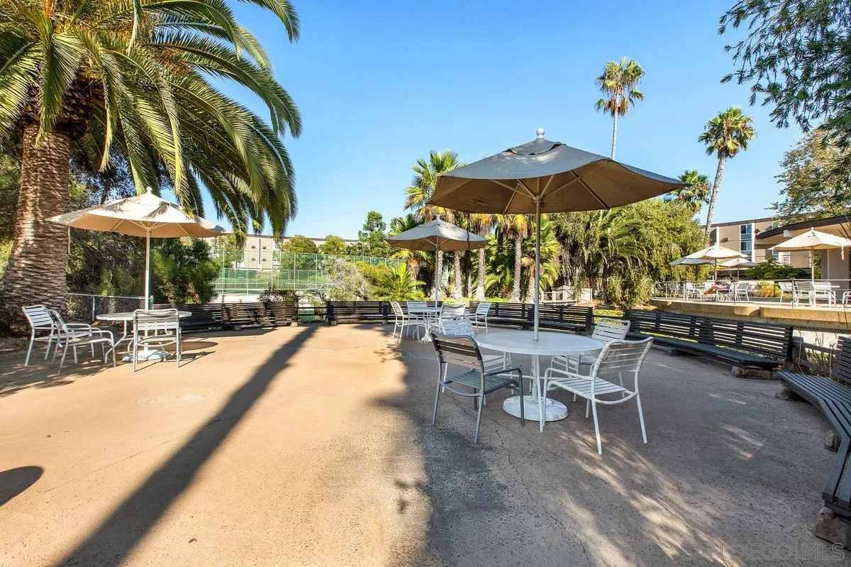 3050 Rue Dorleans Unit 412