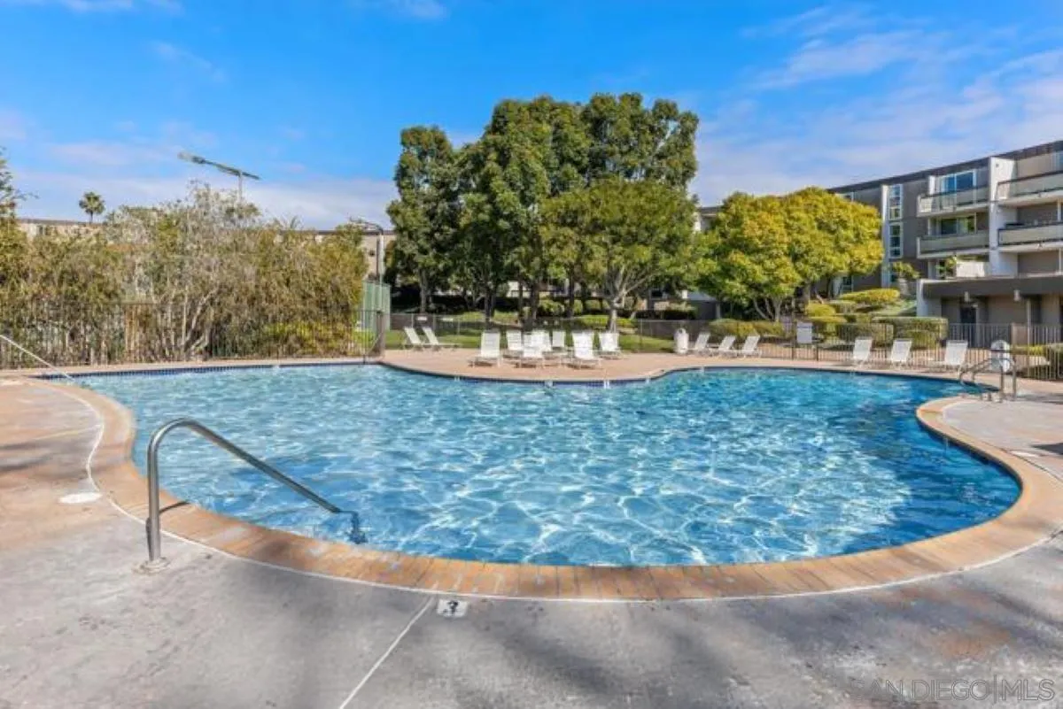 3050 Rue Dorleans Unit 412
