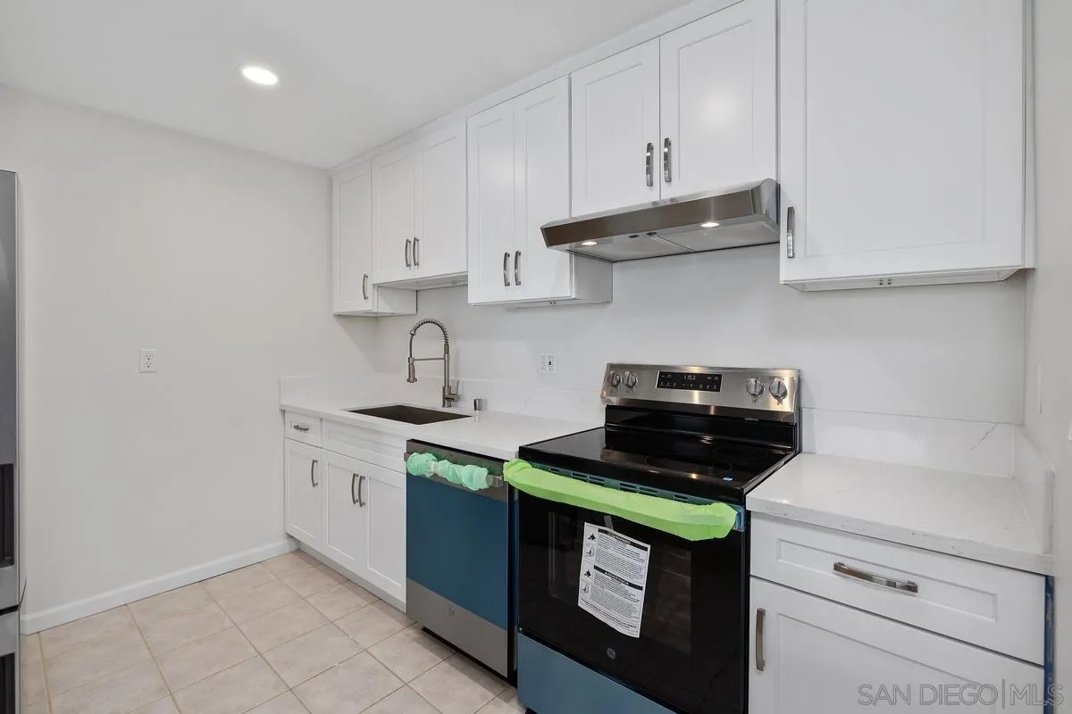 3050 Rue Dorleans Unit 412