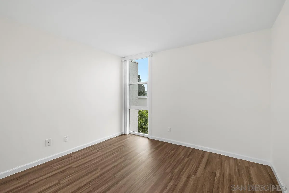 3050 Rue Dorleans Unit 412