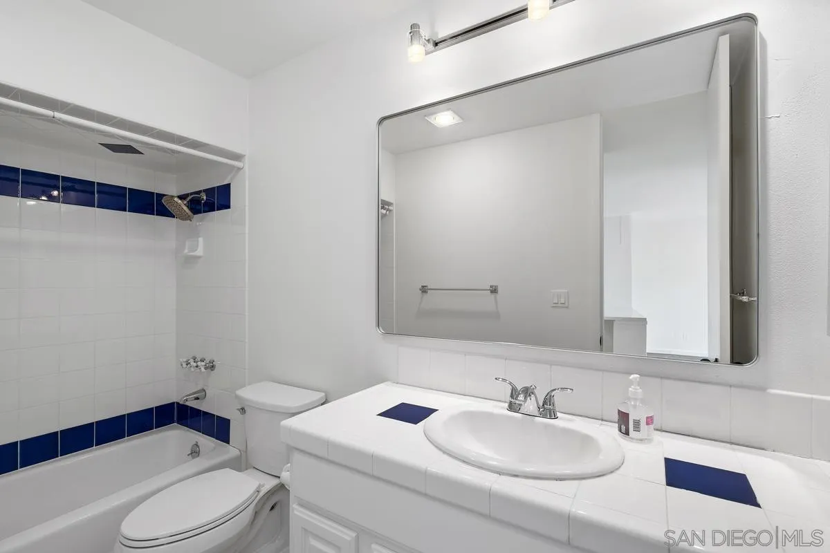3050 Rue Dorleans Unit 412