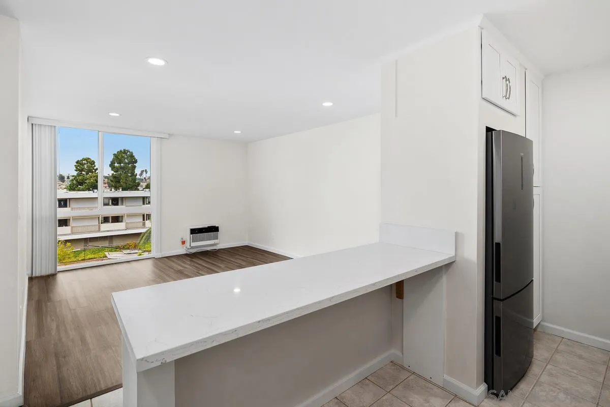 3050 Rue Dorleans Unit 412