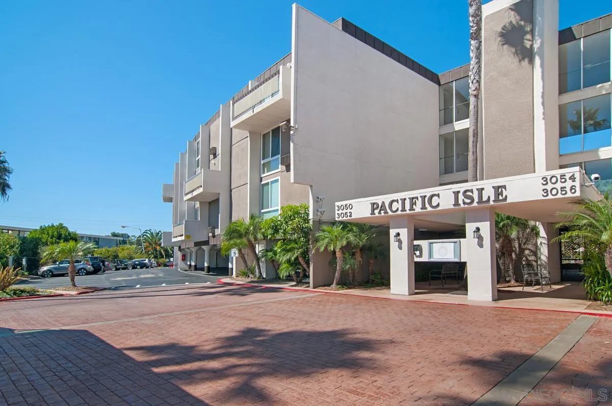 3050 Rue Dorleans Unit 412