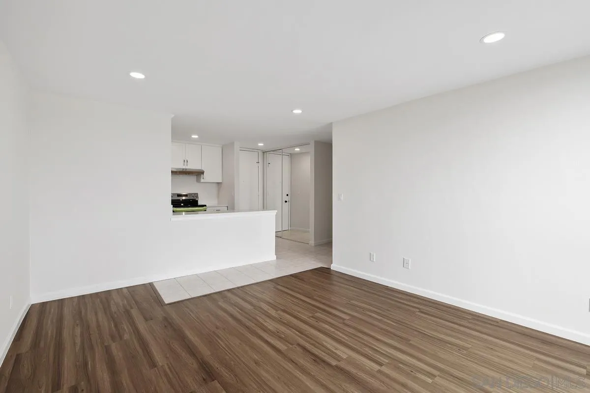 3050 Rue Dorleans Unit 412