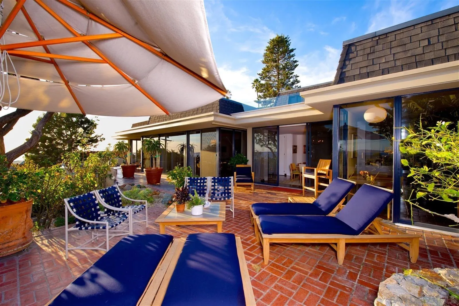 5979 Camino De La Costa