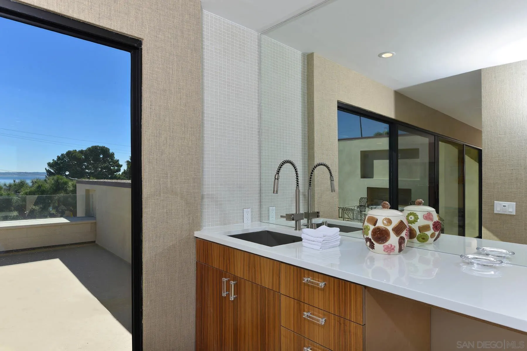 5979 Camino De La Costa