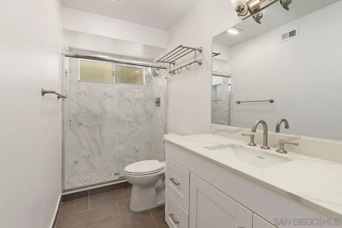 7276 Rue Michael