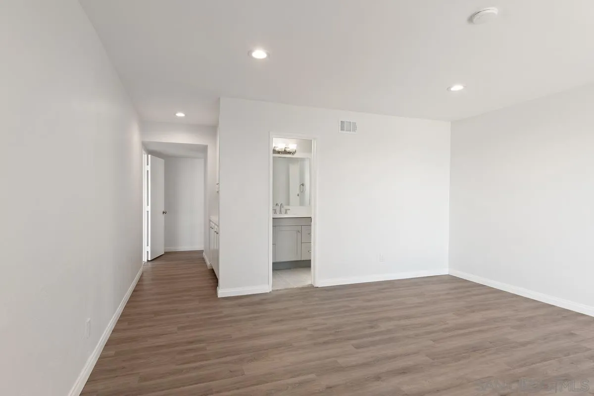 7276 Rue Michael