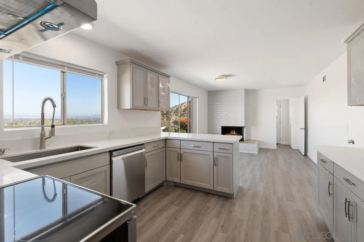 7276 Rue Michael