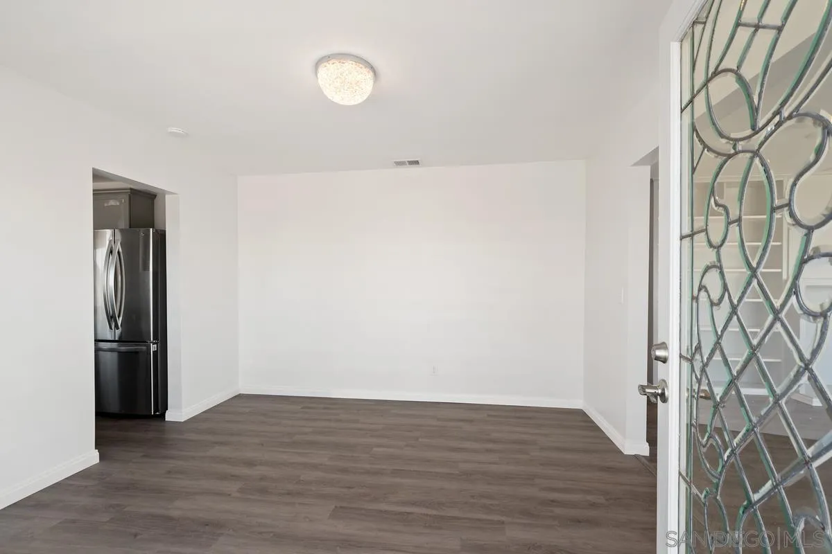 7276 Rue Michael
