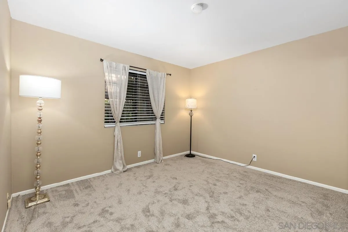 8860 Villa La Jolla Dr Unit: 105