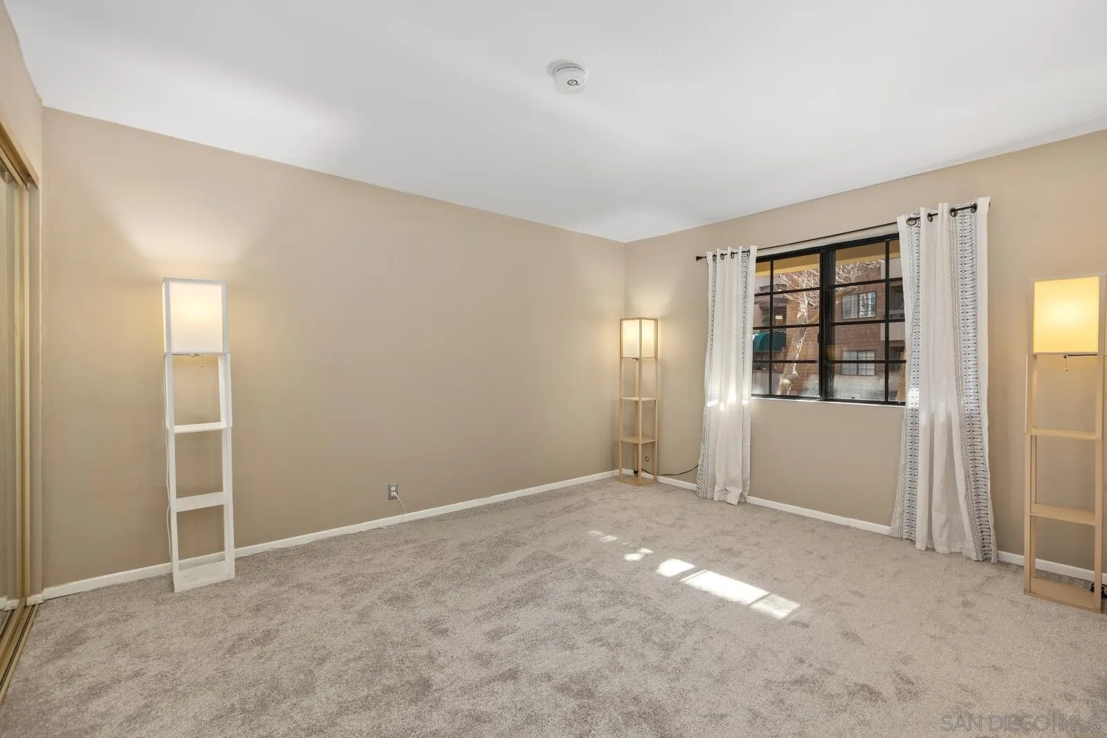 8860 Villa La Jolla Dr Unit: 105