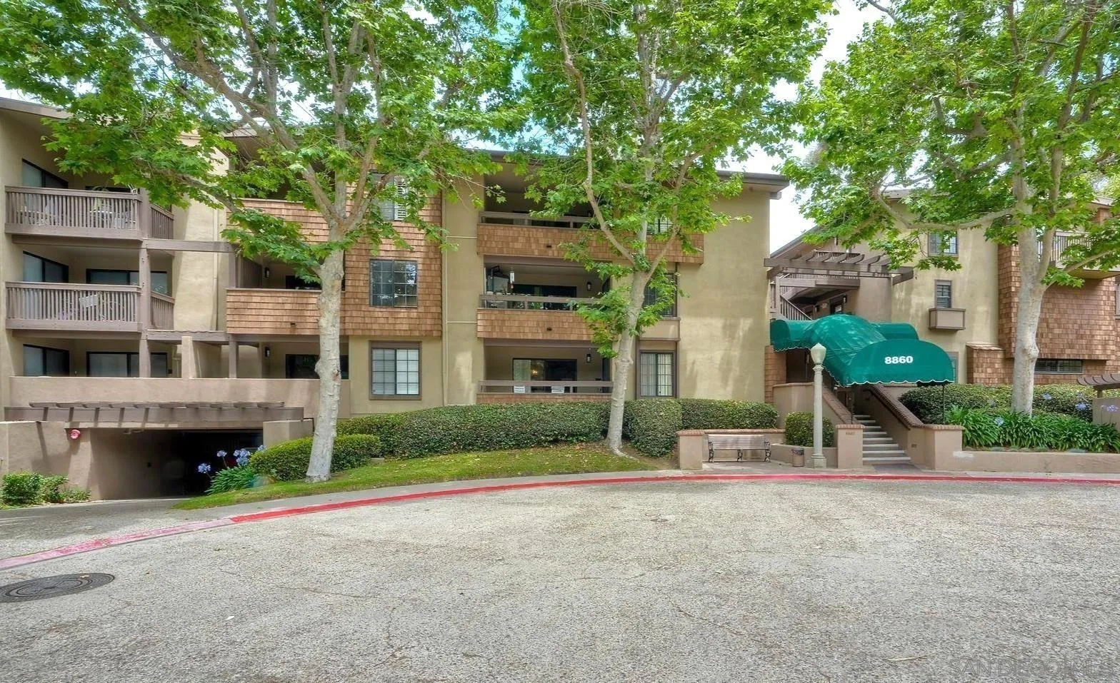 8860 Villa La Jolla Dr Unit: 105