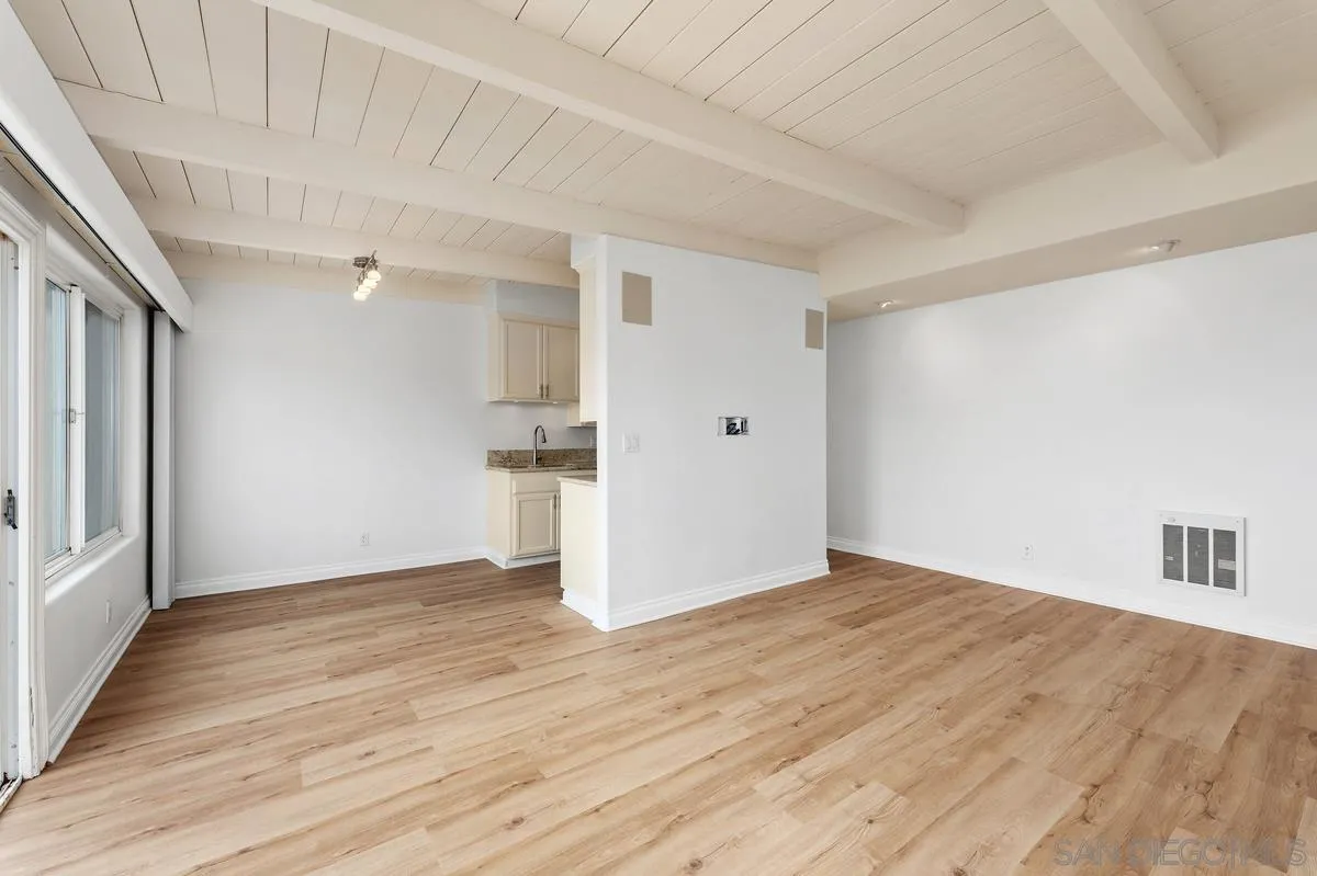4013 Crown Point Dr Unit 2