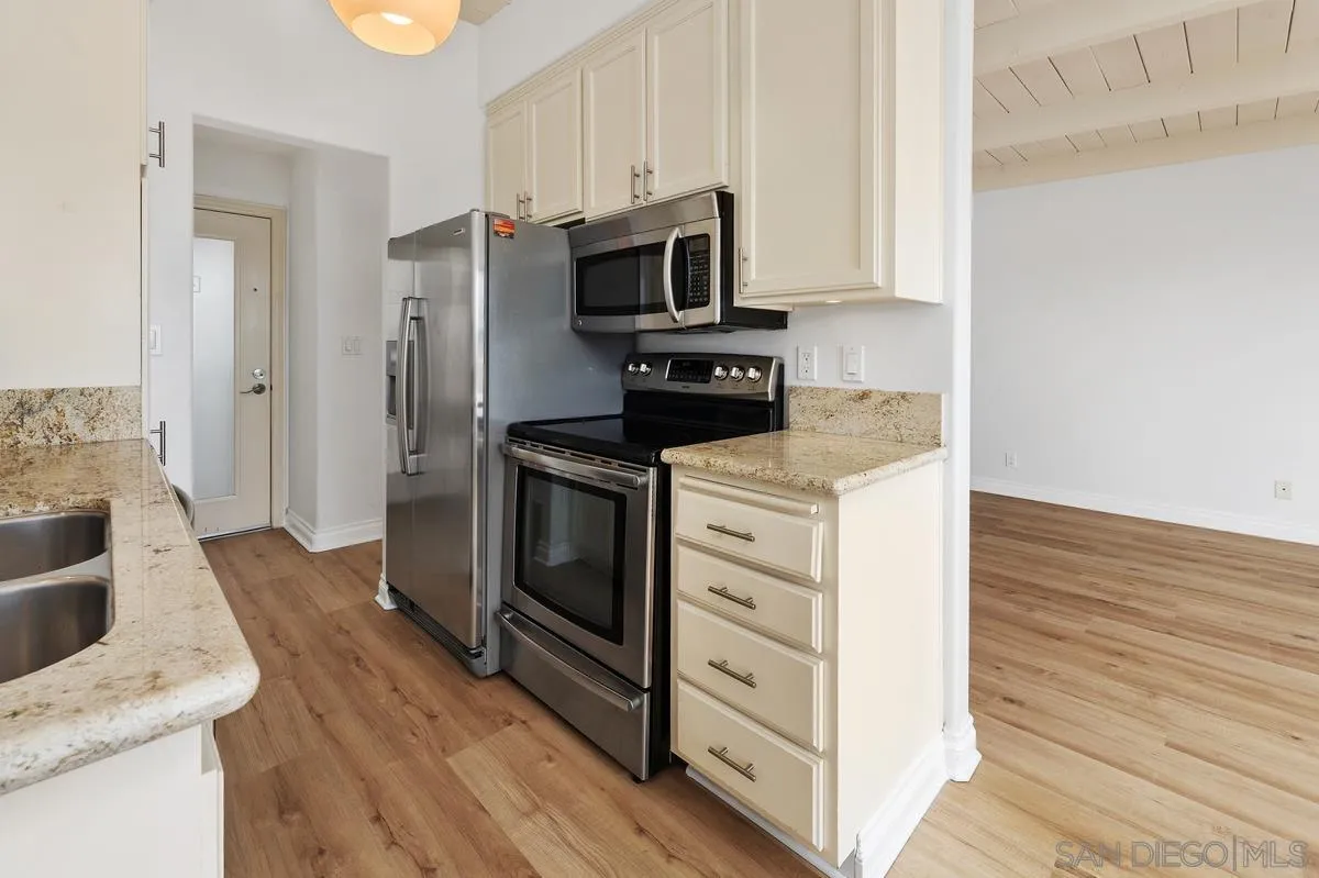 4013 Crown Point Dr Unit 2