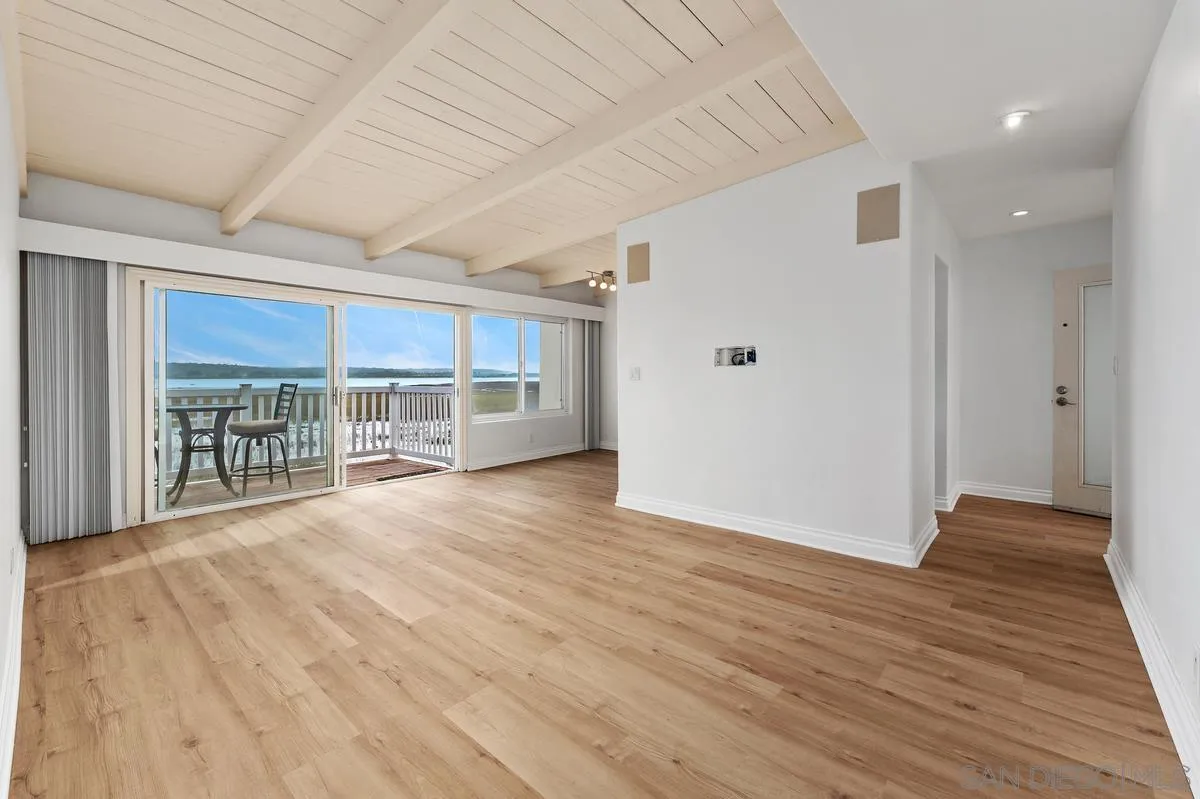 4013 Crown Point Dr Unit 2