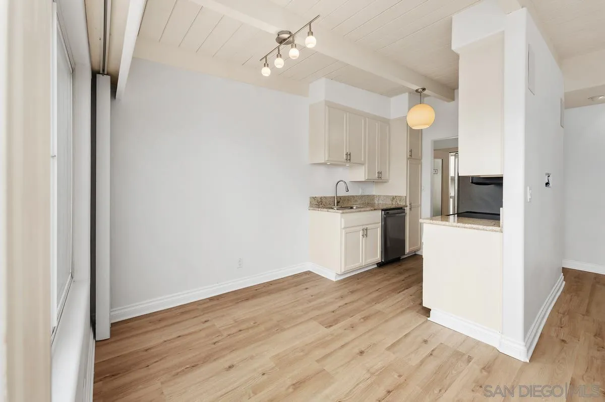 4013 Crown Point Dr Unit 2