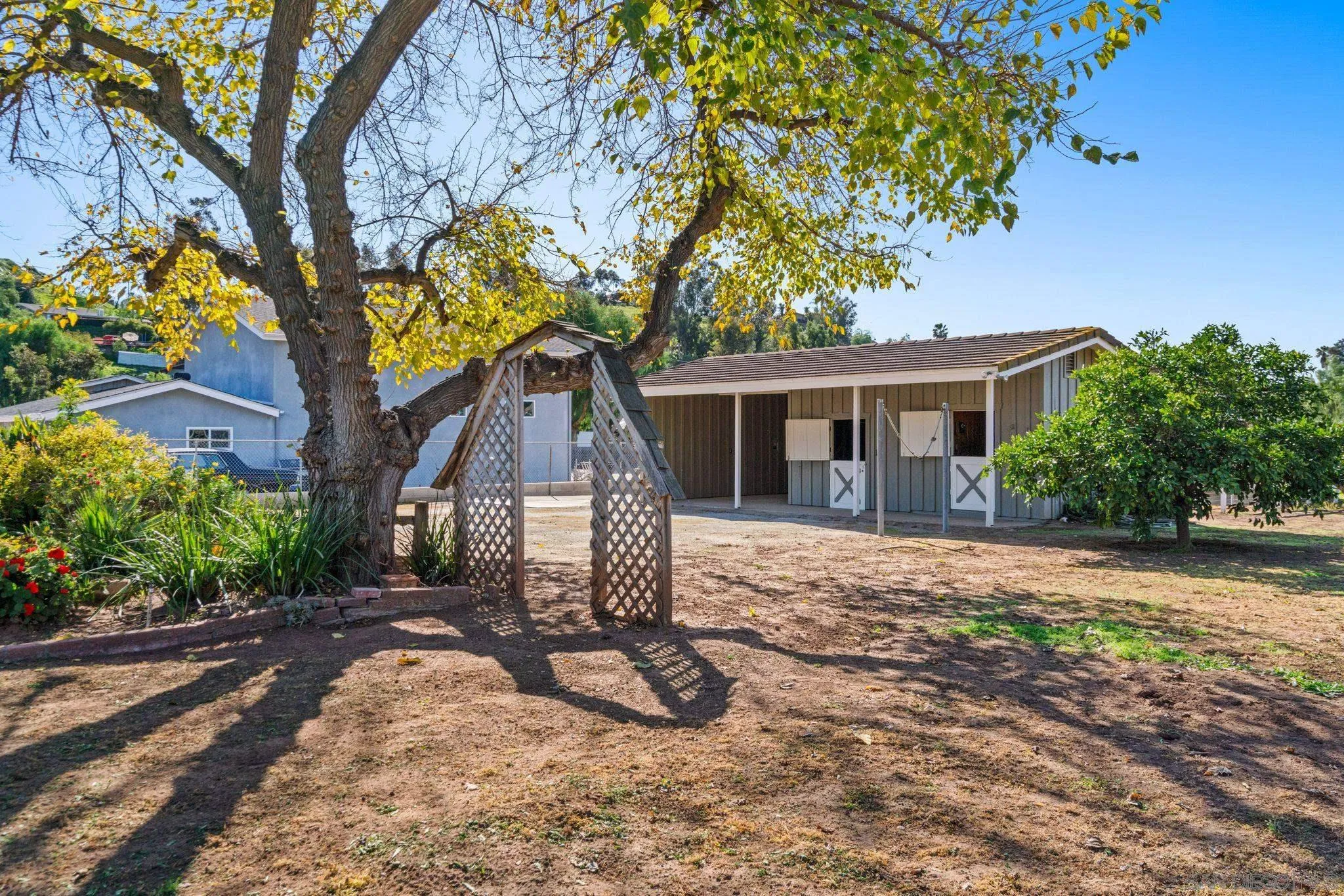 120 Landale Ln