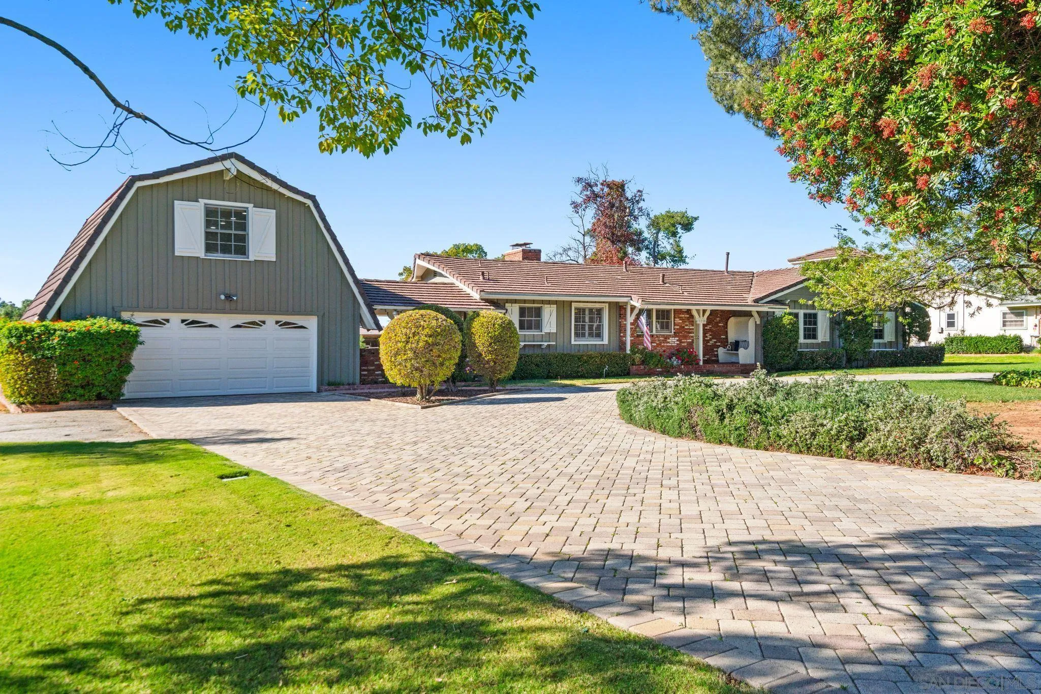 120 Landale Ln