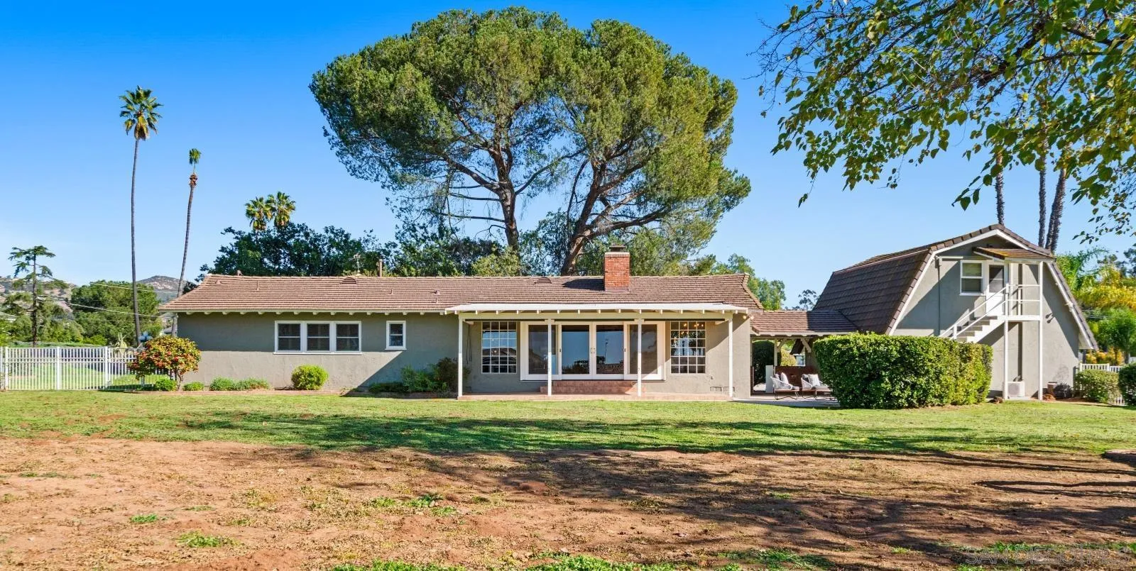 120 Landale Ln