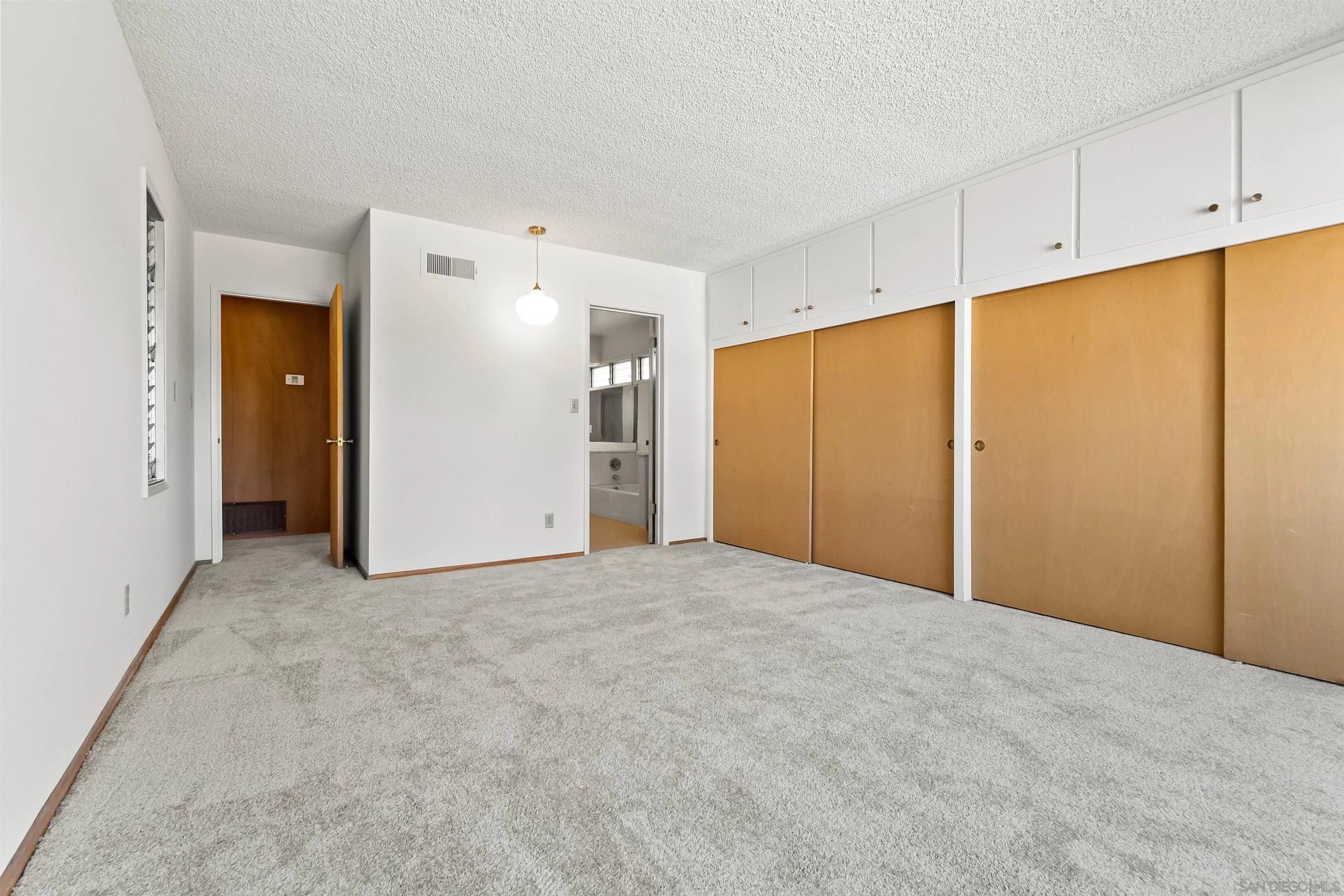 5868 Overlake Ave