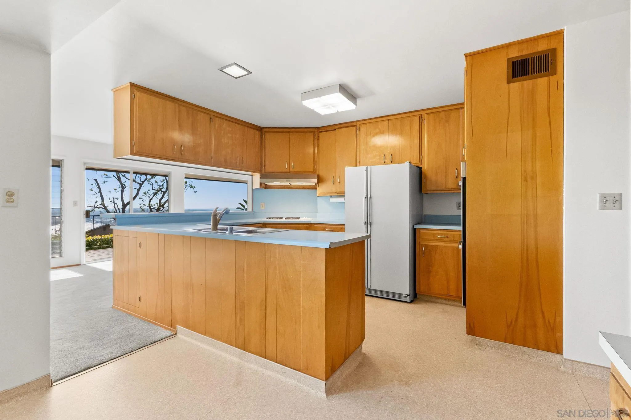 5868 Overlake Ave