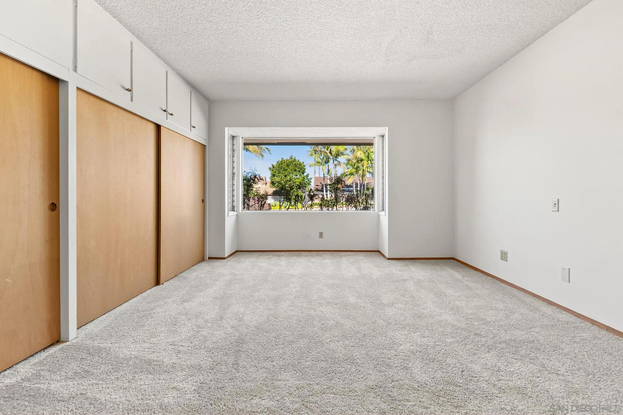 5868 Overlake Ave