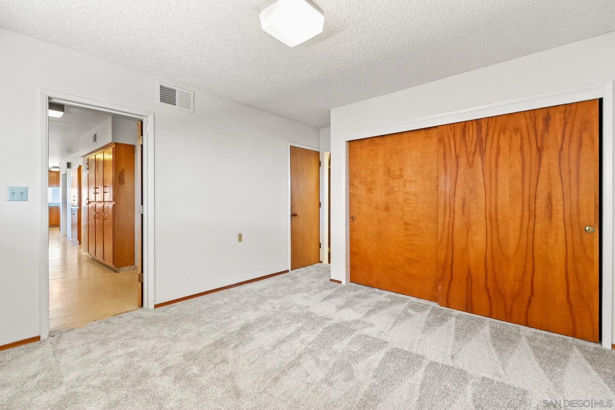 5868 Overlake Ave