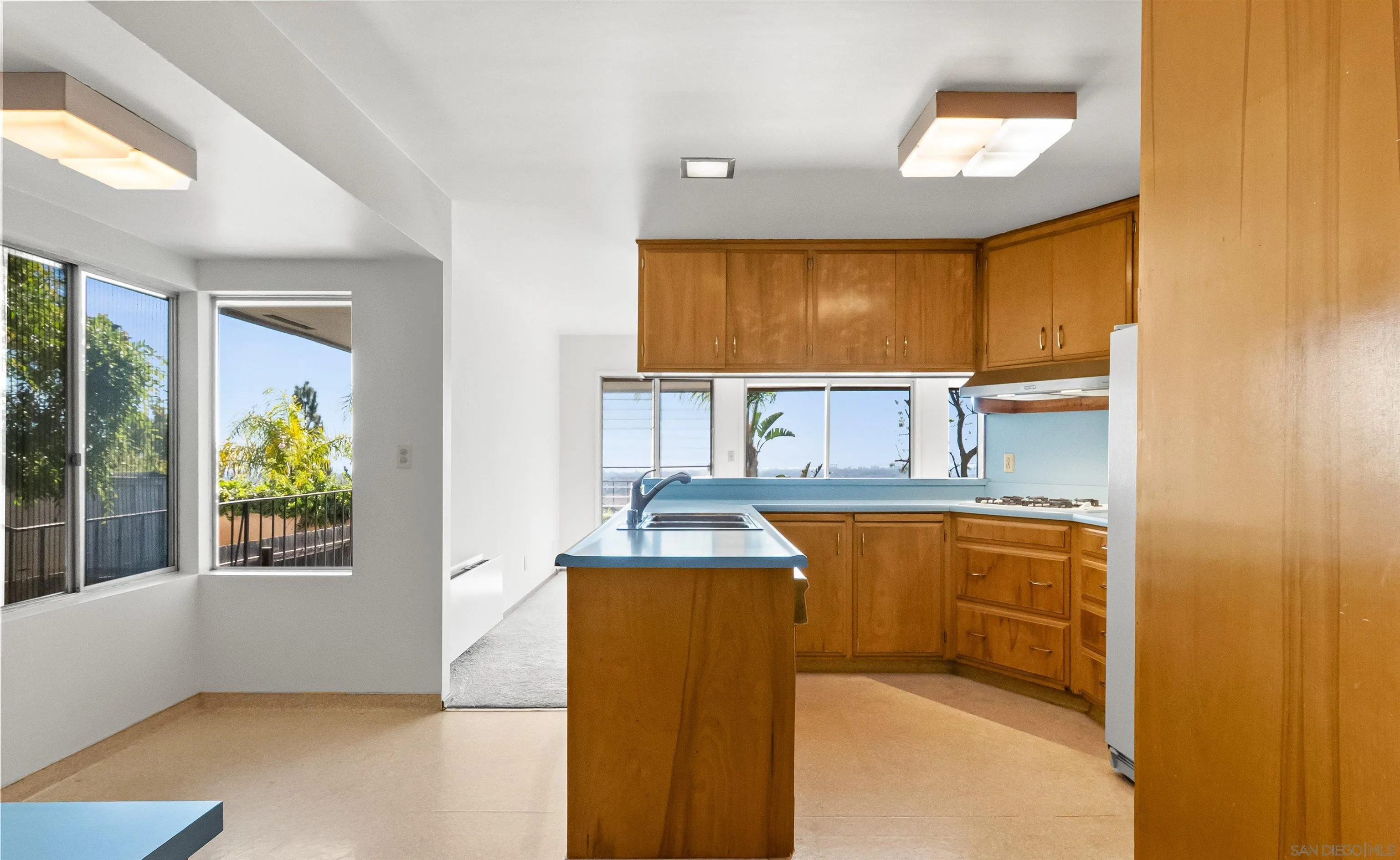 5868 Overlake Ave