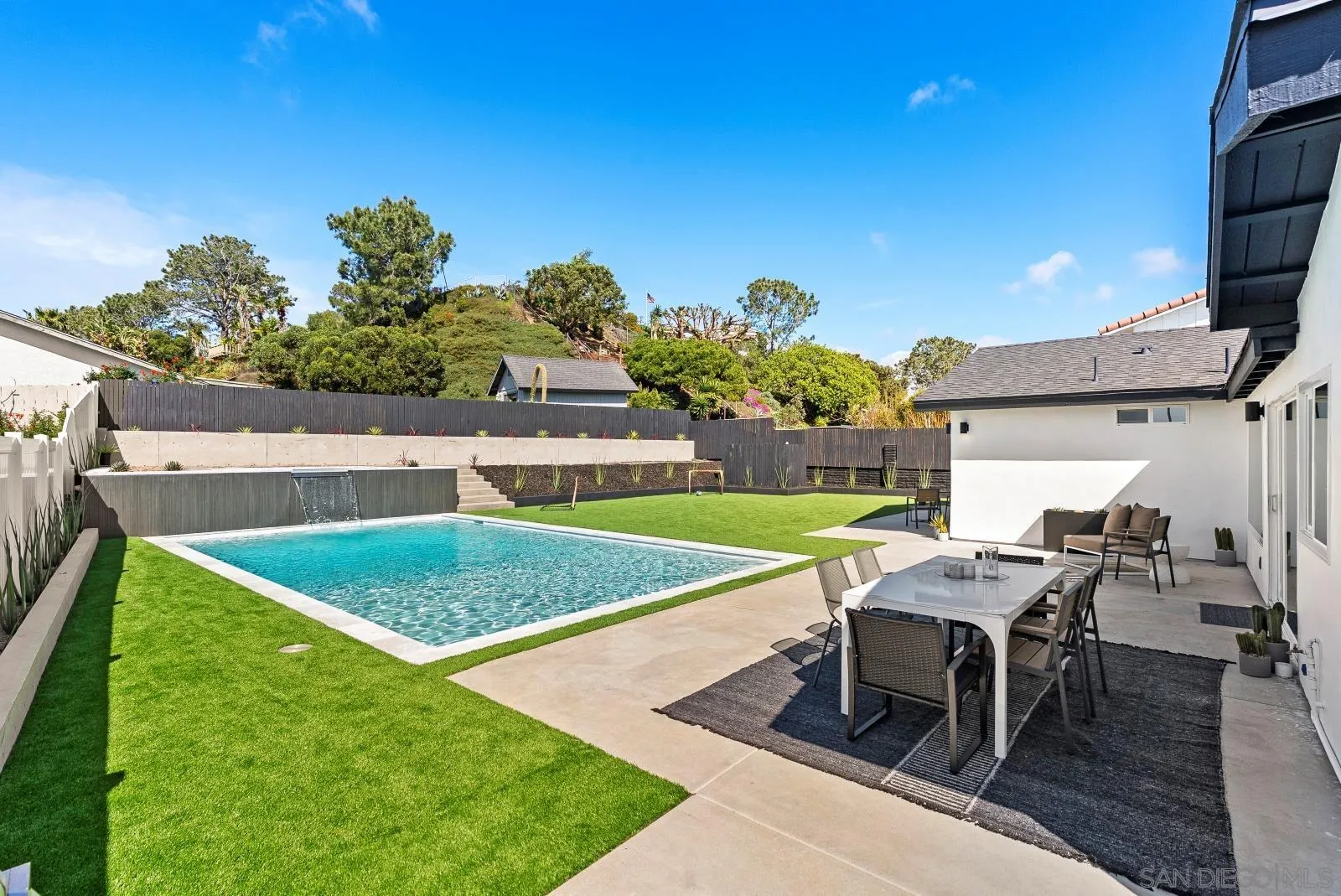 1110 Sea Village Dr