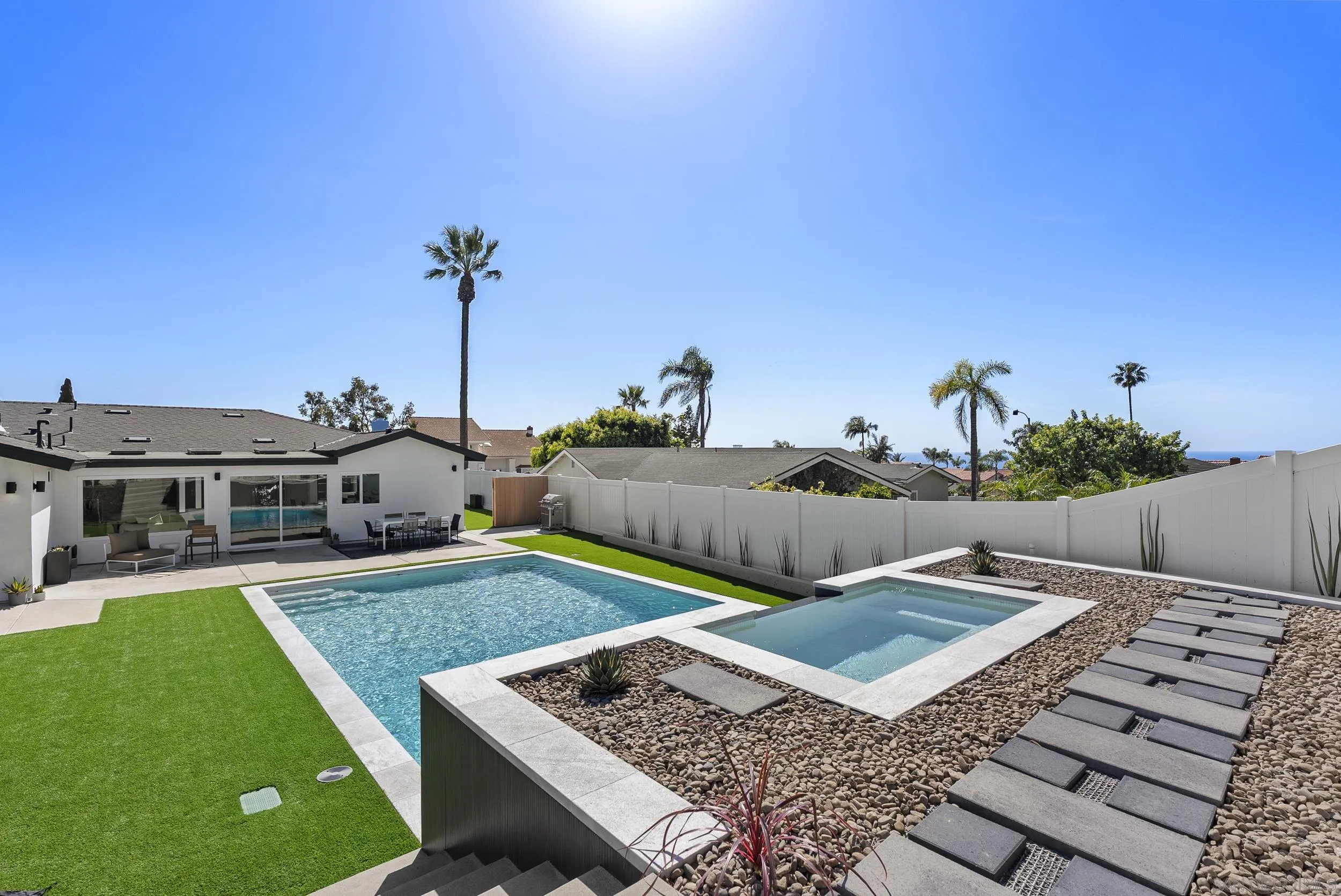 1110 Sea Village Dr