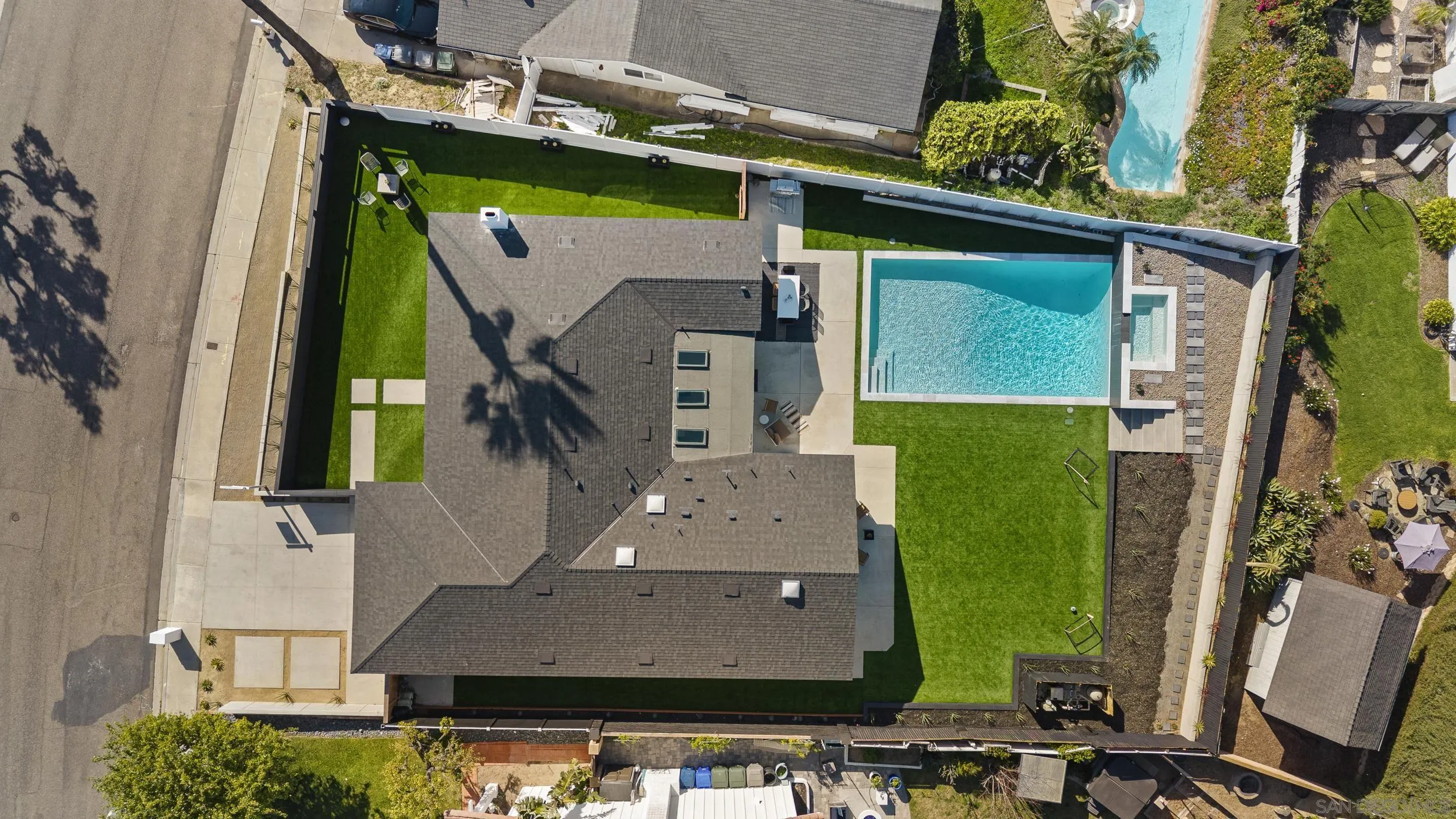 1110 Sea Village Dr
