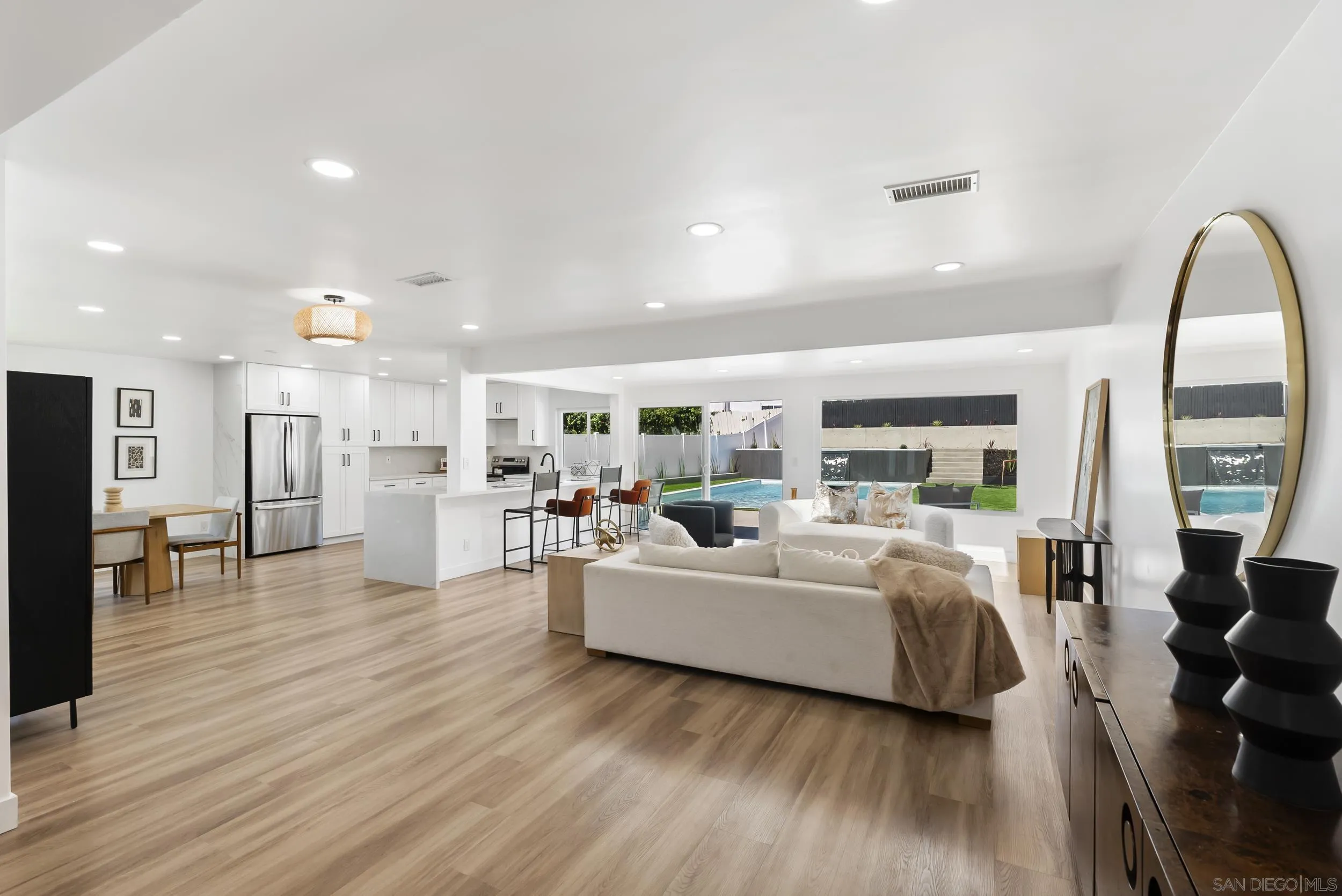 1110 Sea Village Dr