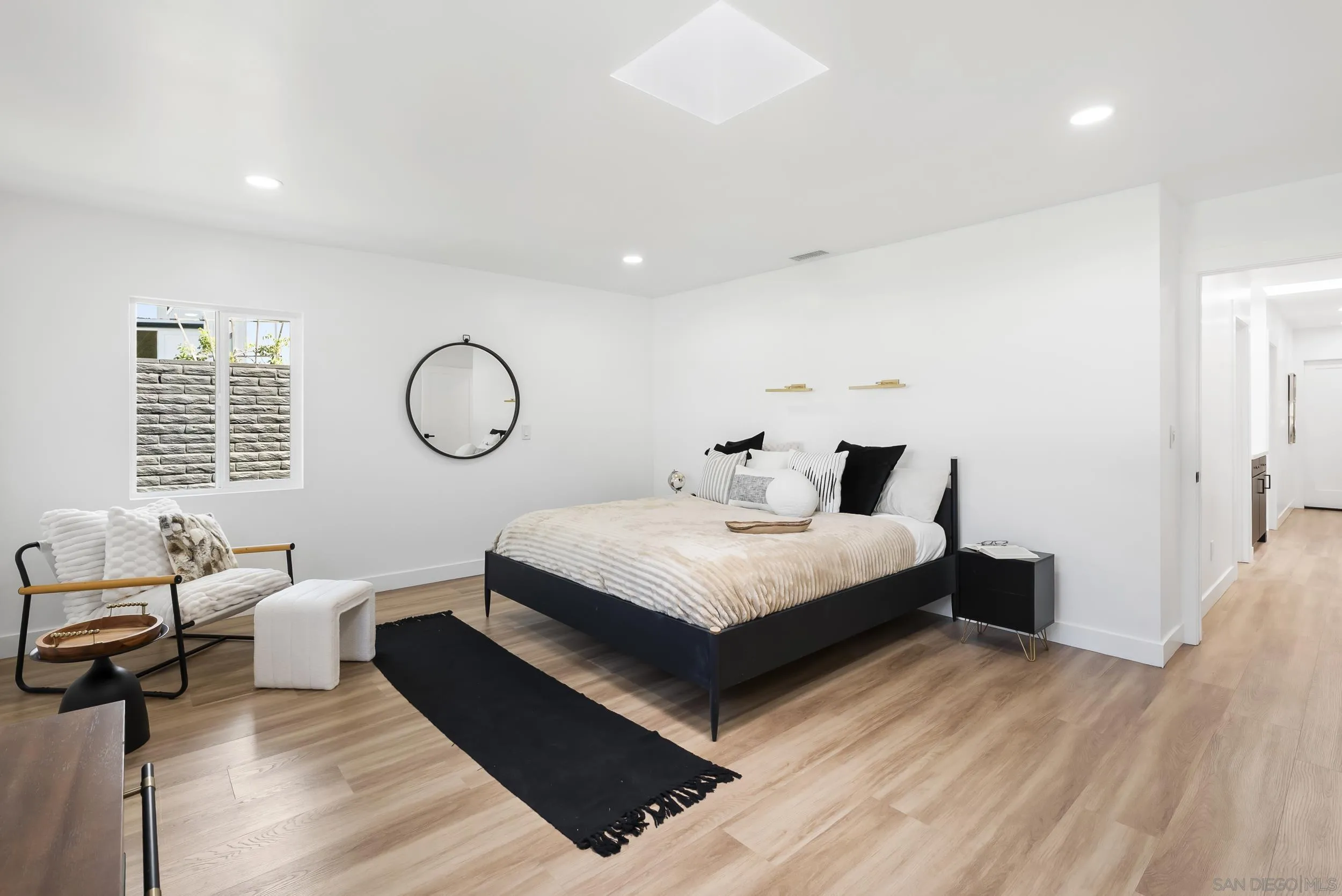 1110 Sea Village Dr