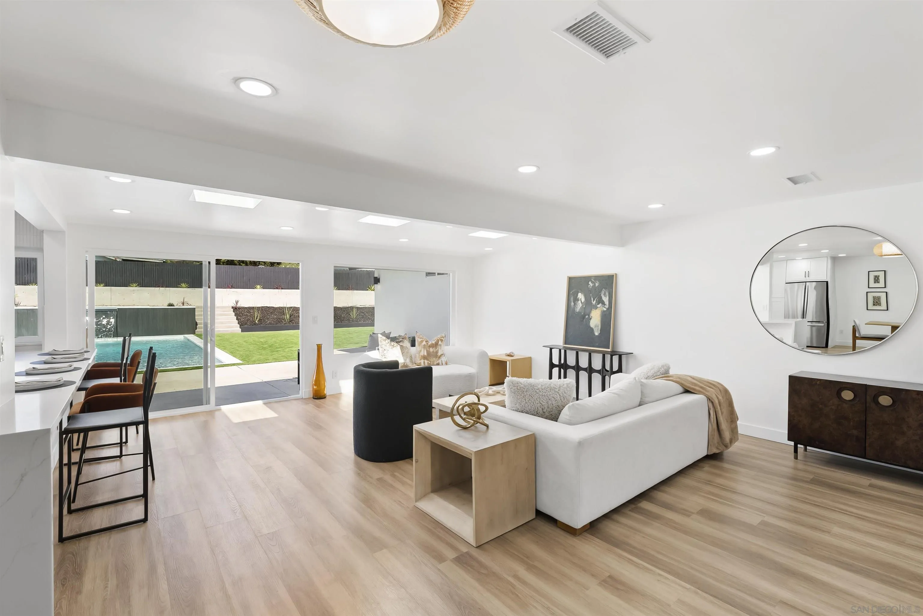 1110 Sea Village Dr