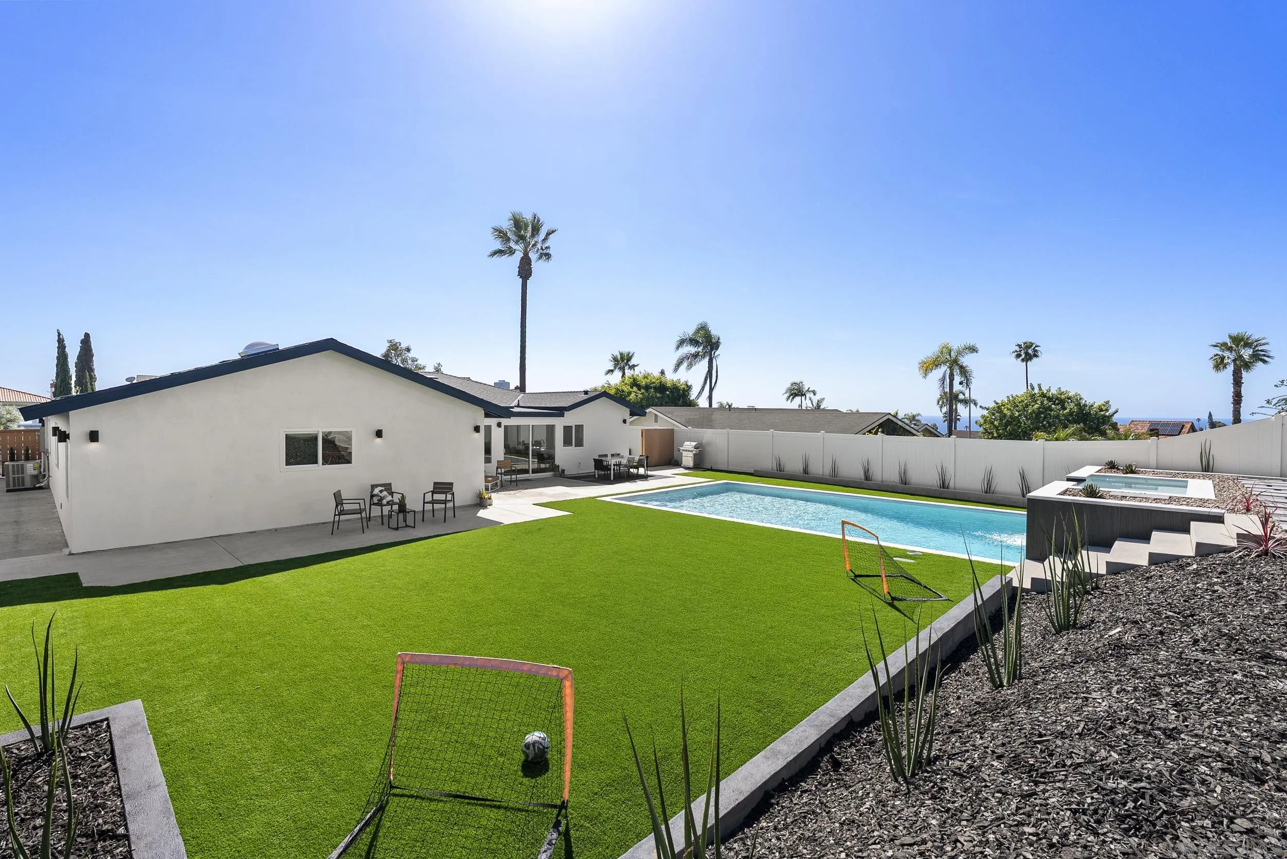 1110 Sea Village Dr