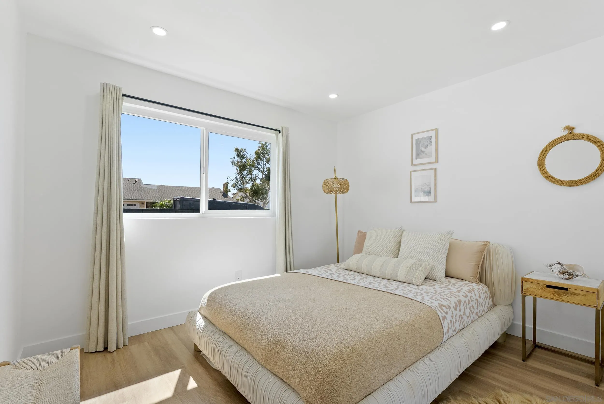 1110 Sea Village Dr