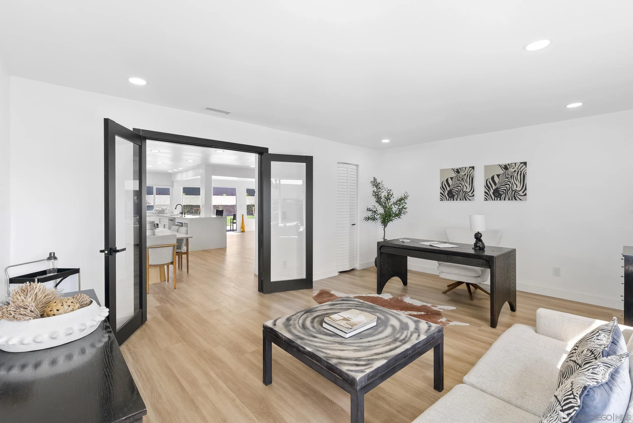 1110 Sea Village Dr