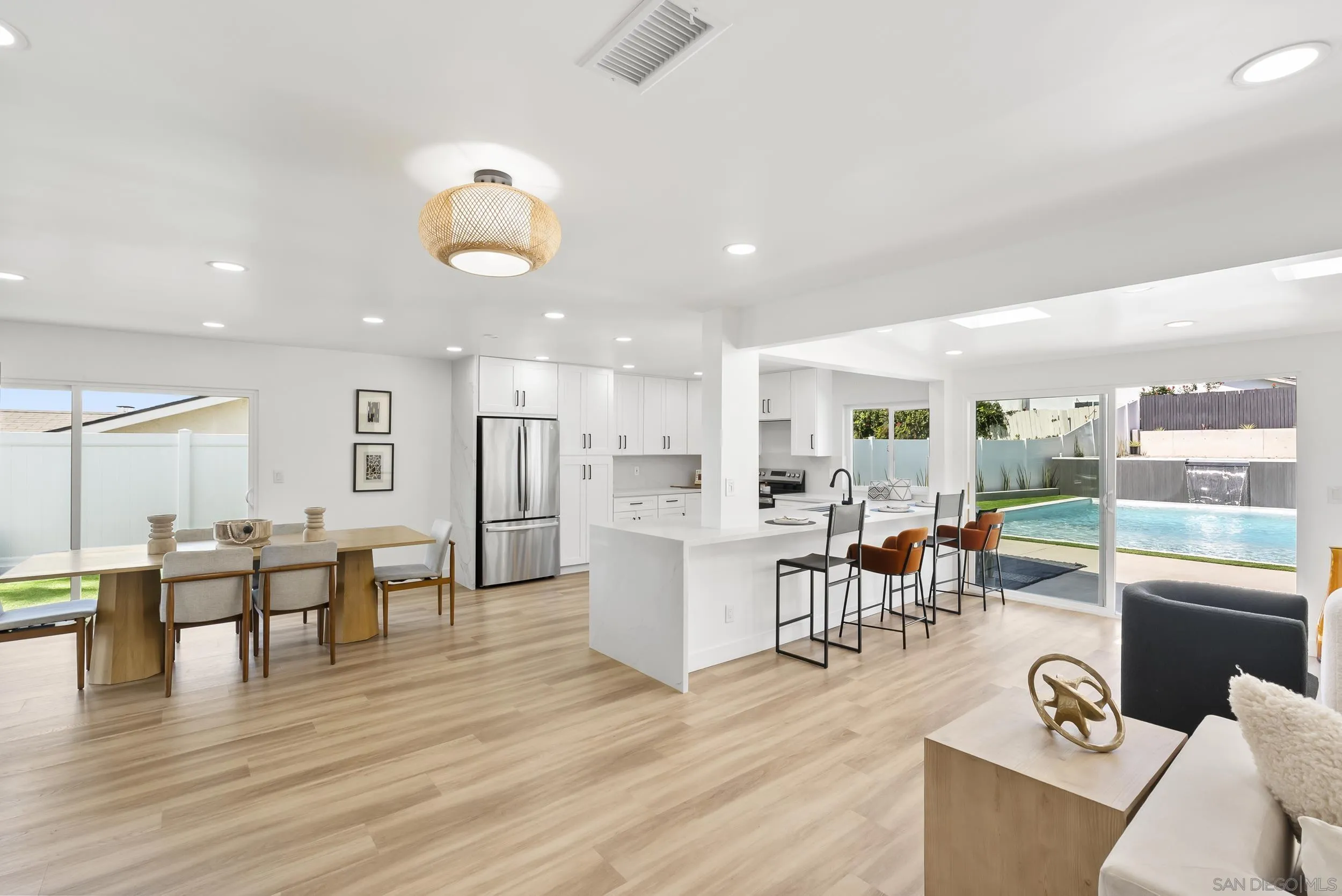 1110 Sea Village Dr